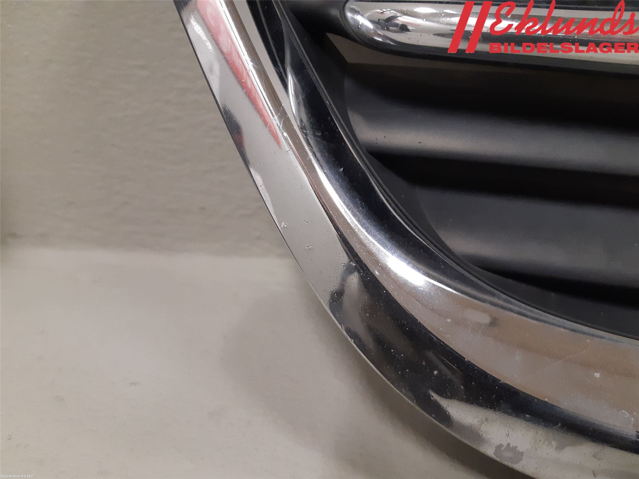Saab 9-5     06-10 Grilldel Mitt