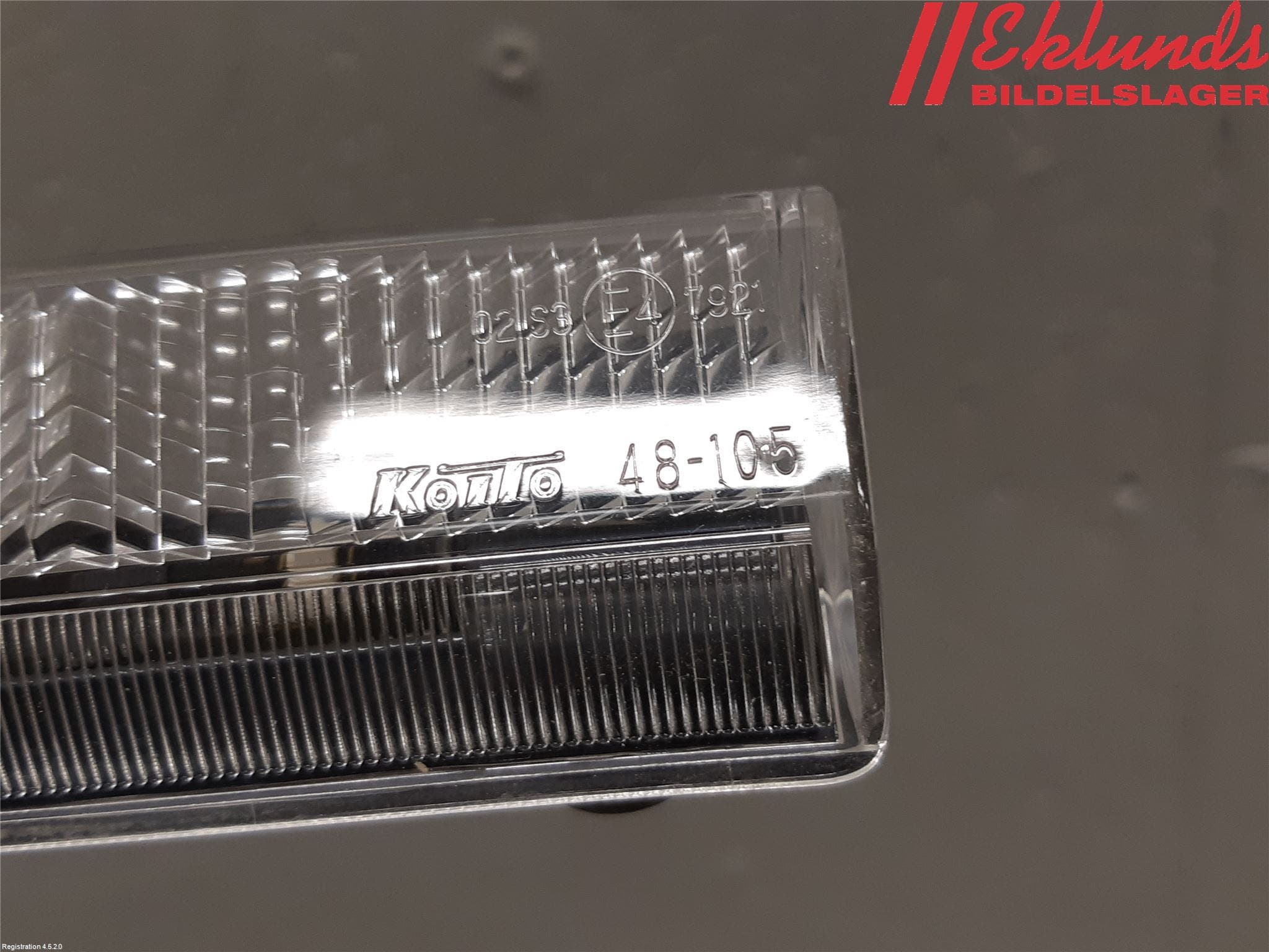 Toyota RAV4 19- Bromsljus Bakruta