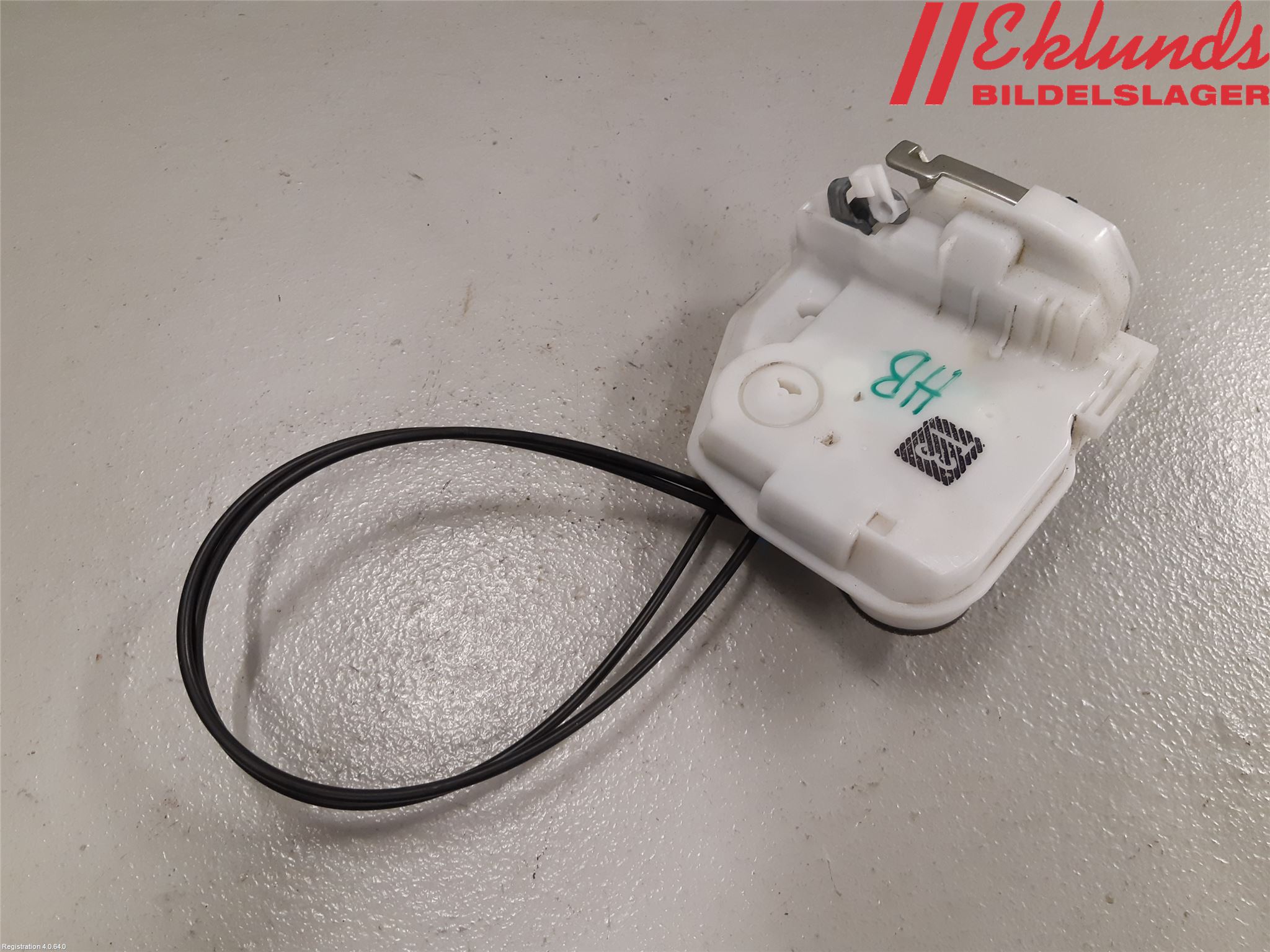 Mitsubishi OUTLANDER 13-21 Låskista-Dörrlås