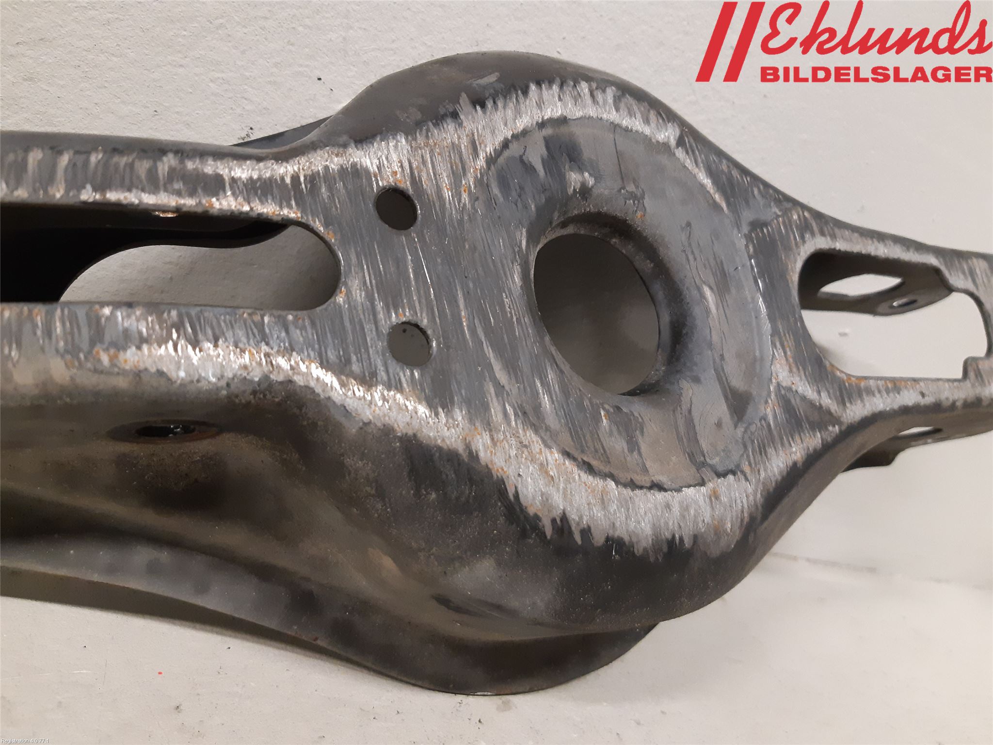 Toyota RAV4 19- Bärarm Bak Höger