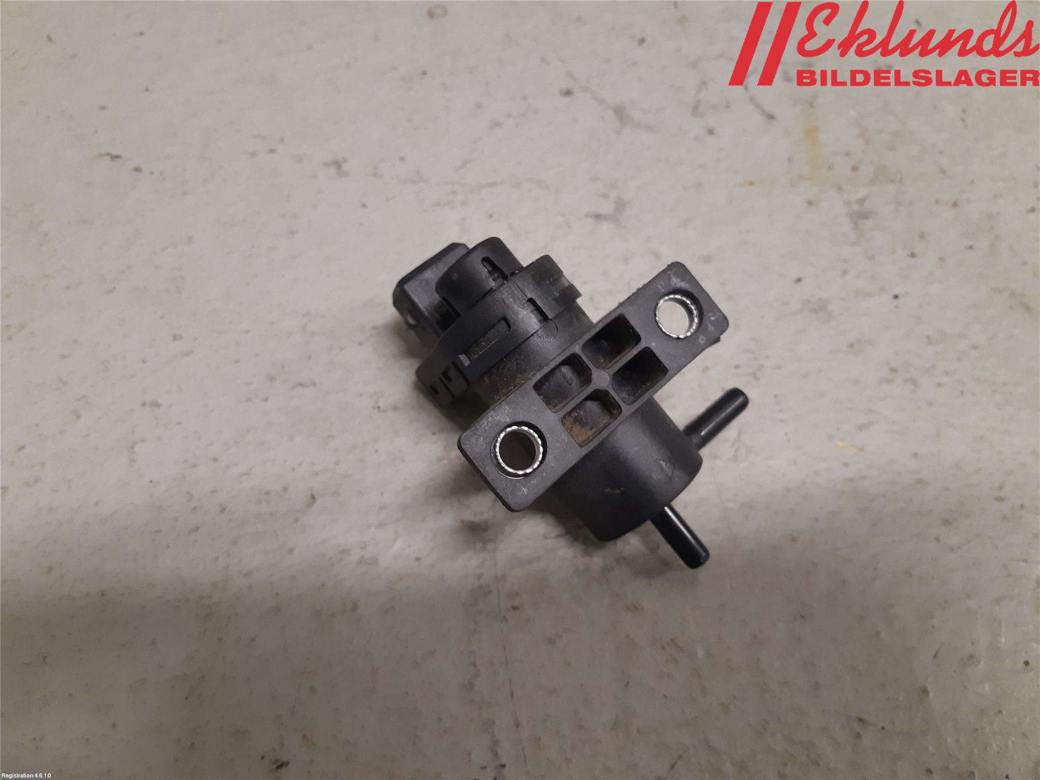 Nissan PULSAR Vakuumventil