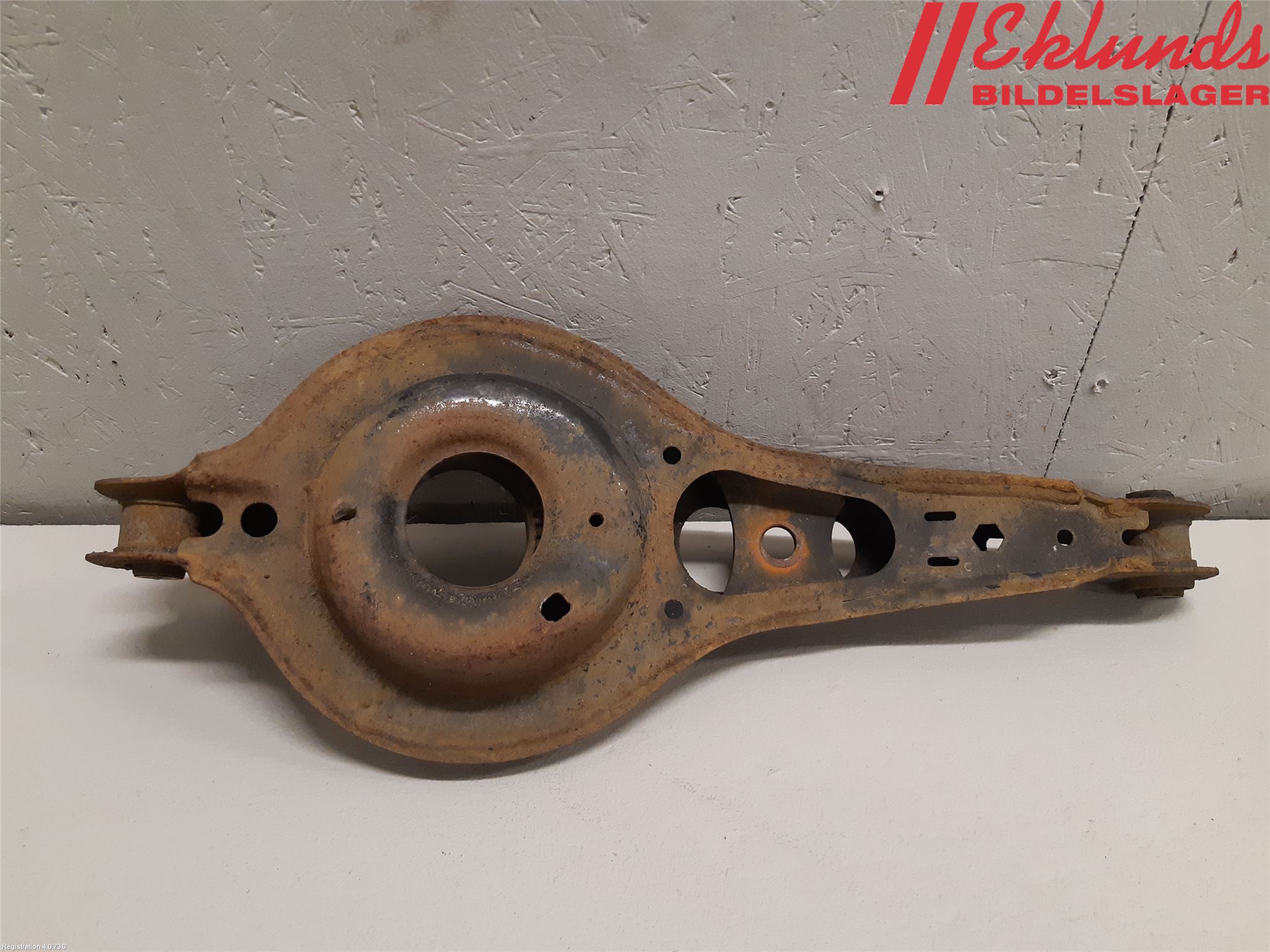 Volvo V40 12-19 Bärarm Bak Vänster