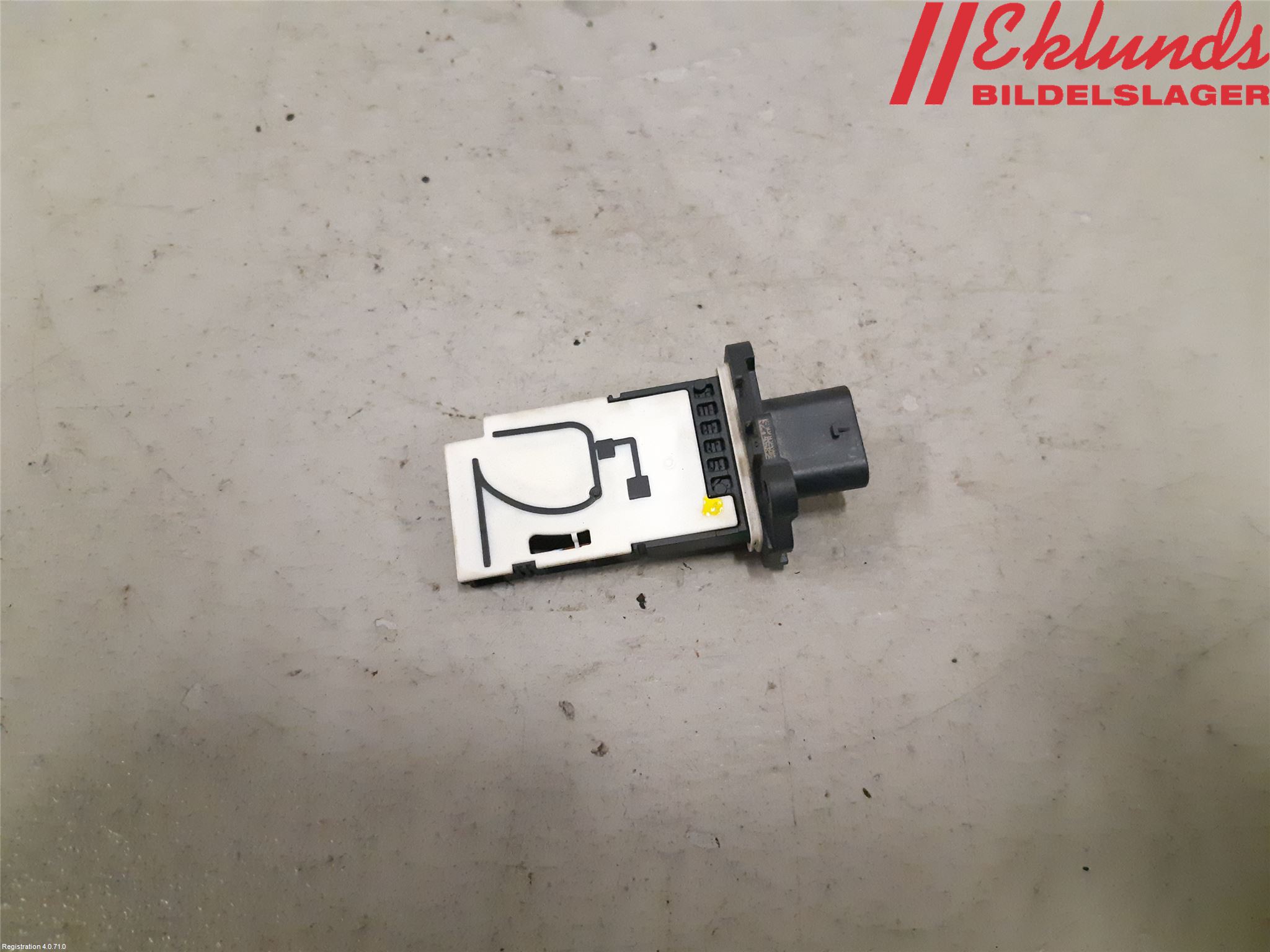 BMW 3 F30/F31/F80 12-19 Injluftmassamätare