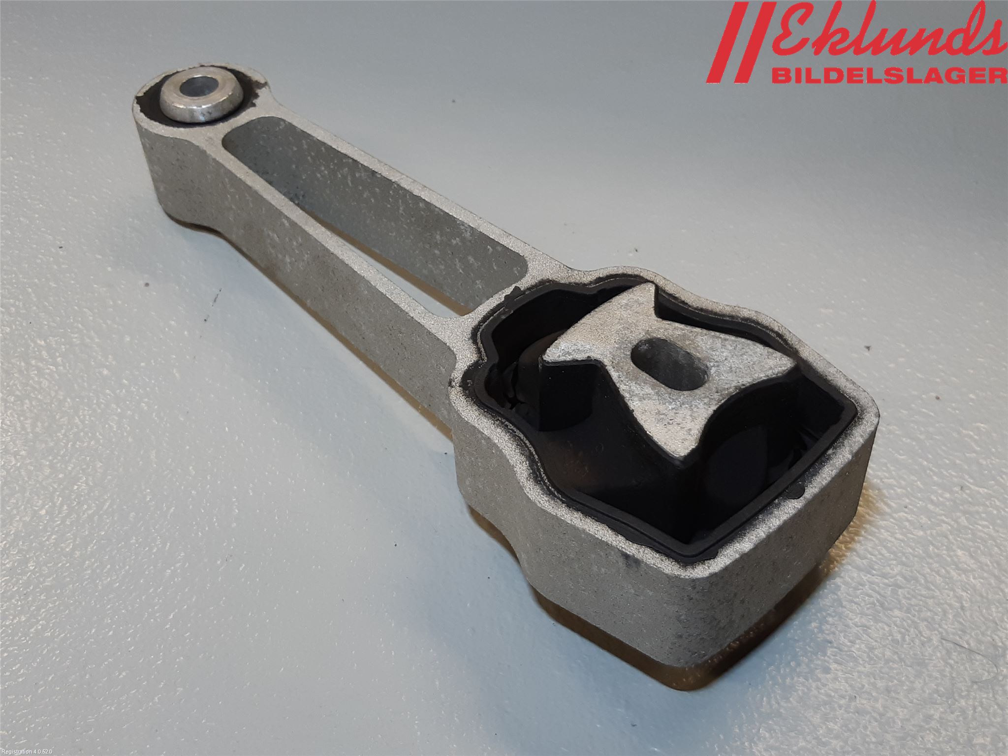 Volvo S60 11-13 Motorfäste