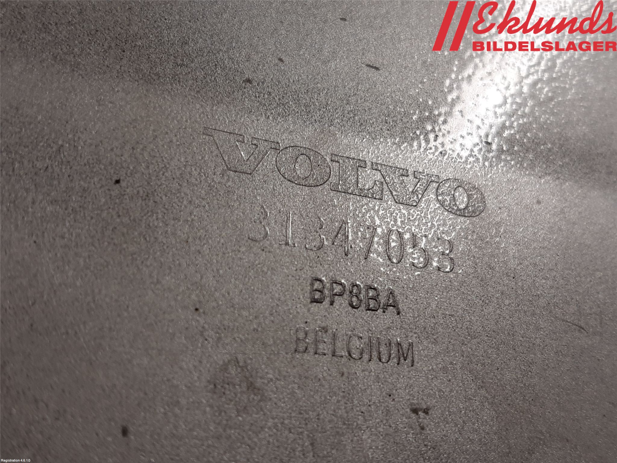 Volvo V40 CROSS COUNTRY 13-19 Spoiler Baklucka