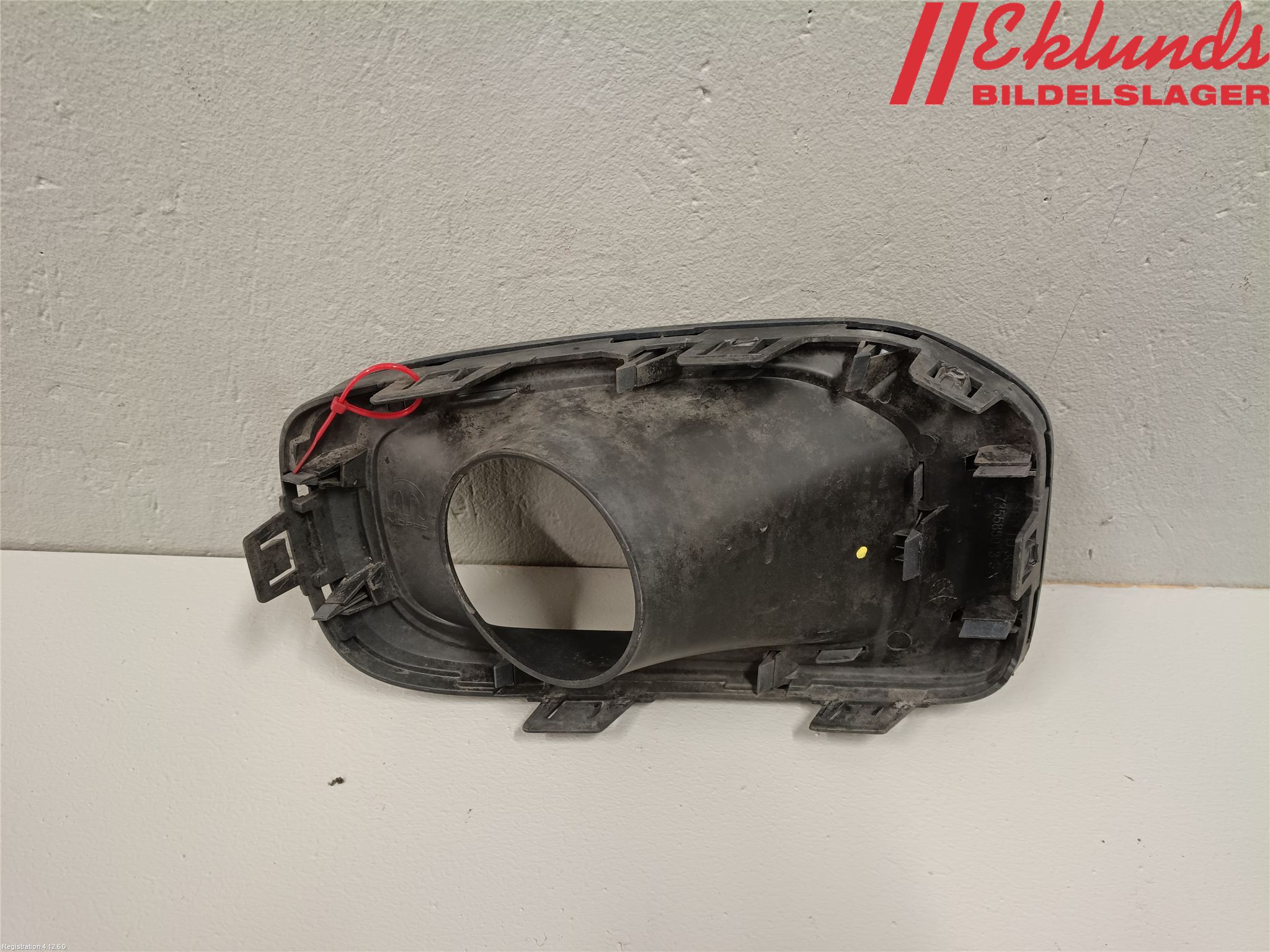 Jeep RENEGADE Dimljussarg Fram