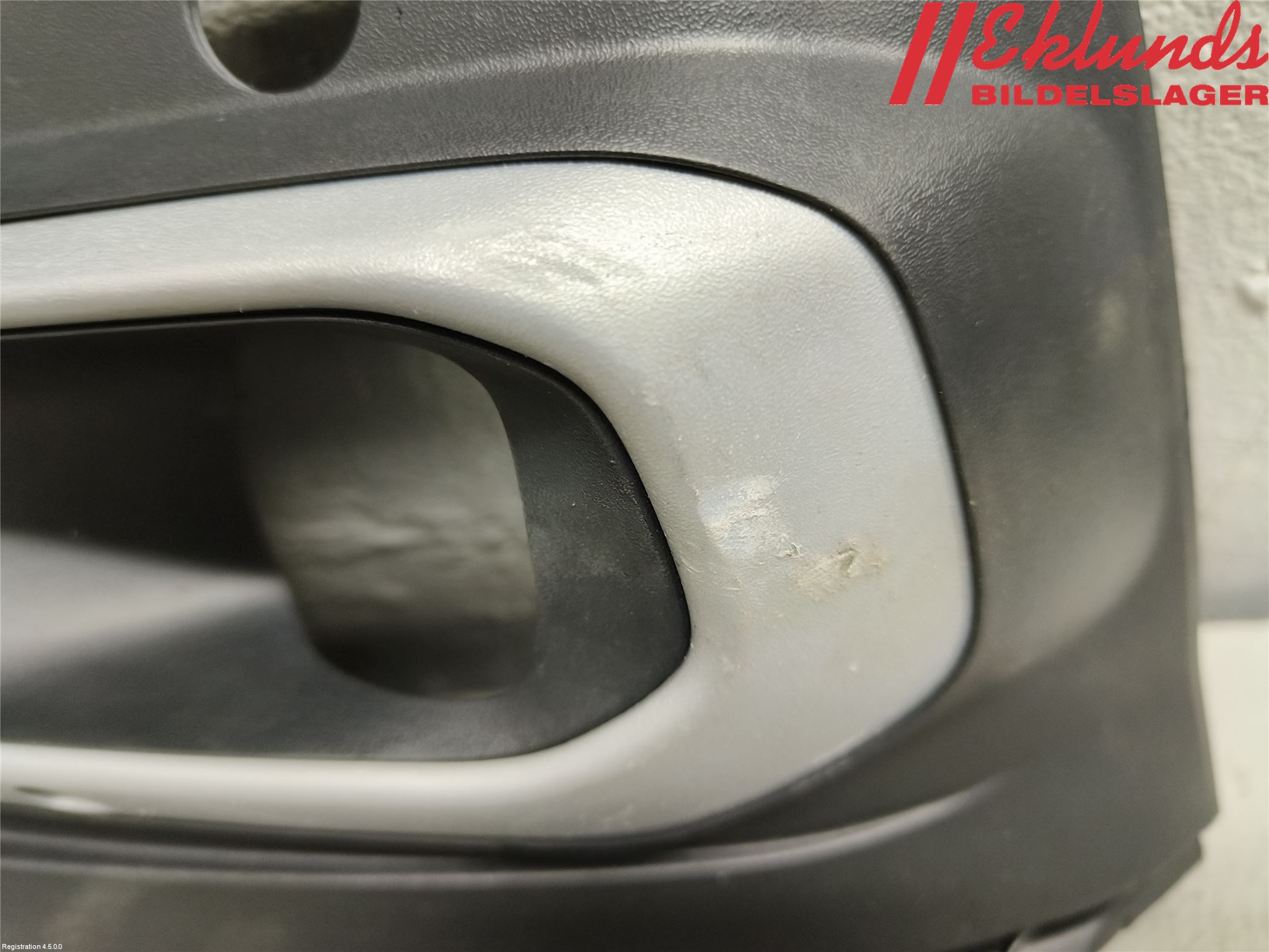 Ford FOCUS 19- Dimljussarg Fram