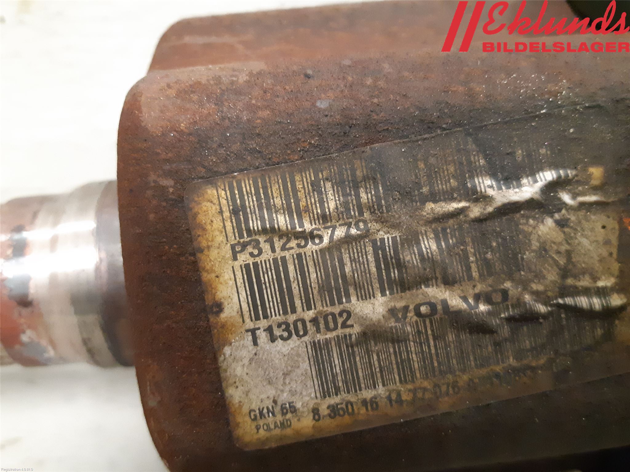 Volvo V70 08-13 Drivaxel Fram Vänster