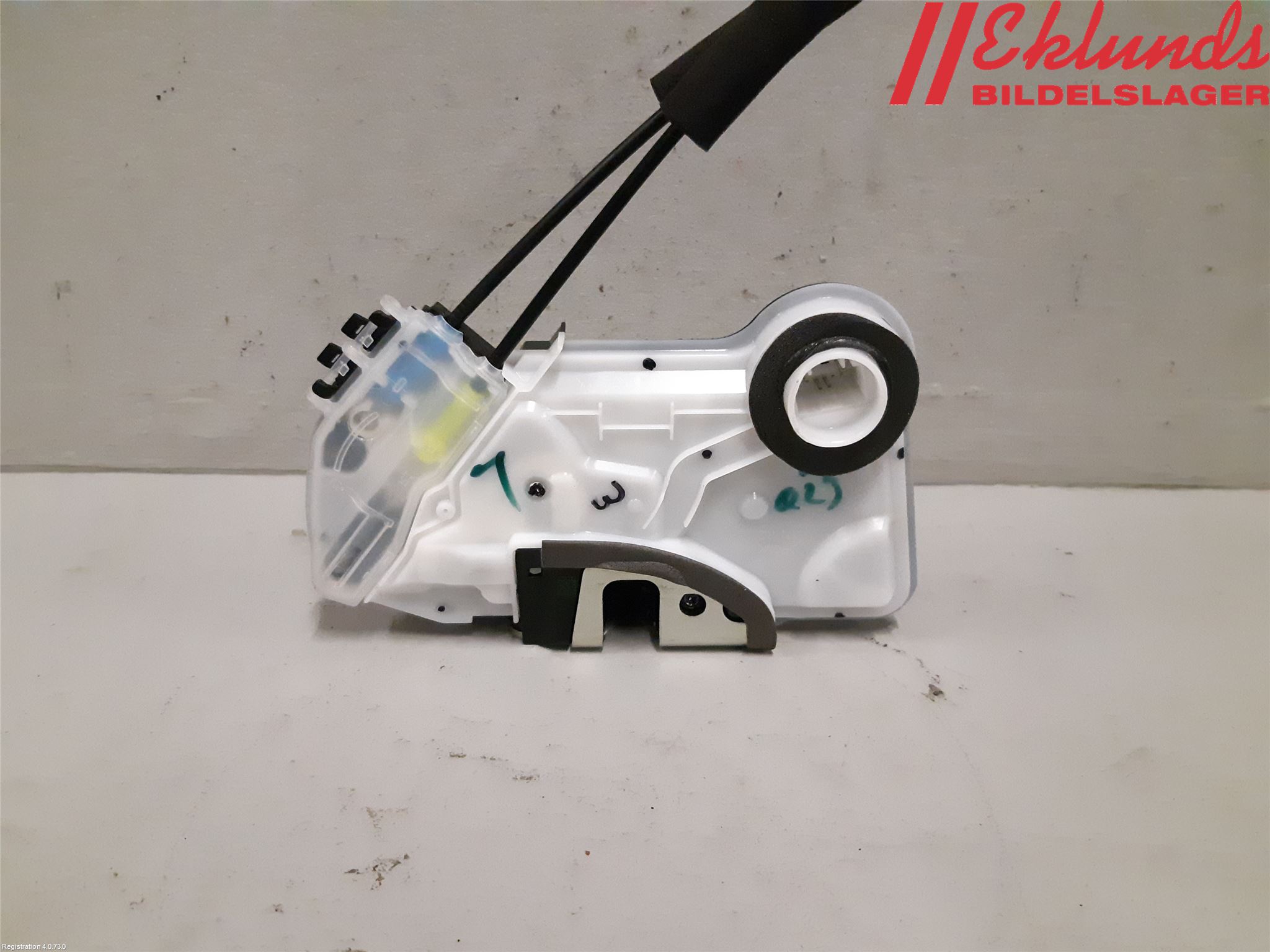 Toyota COROLLA 19- Låskista-Dörrlås