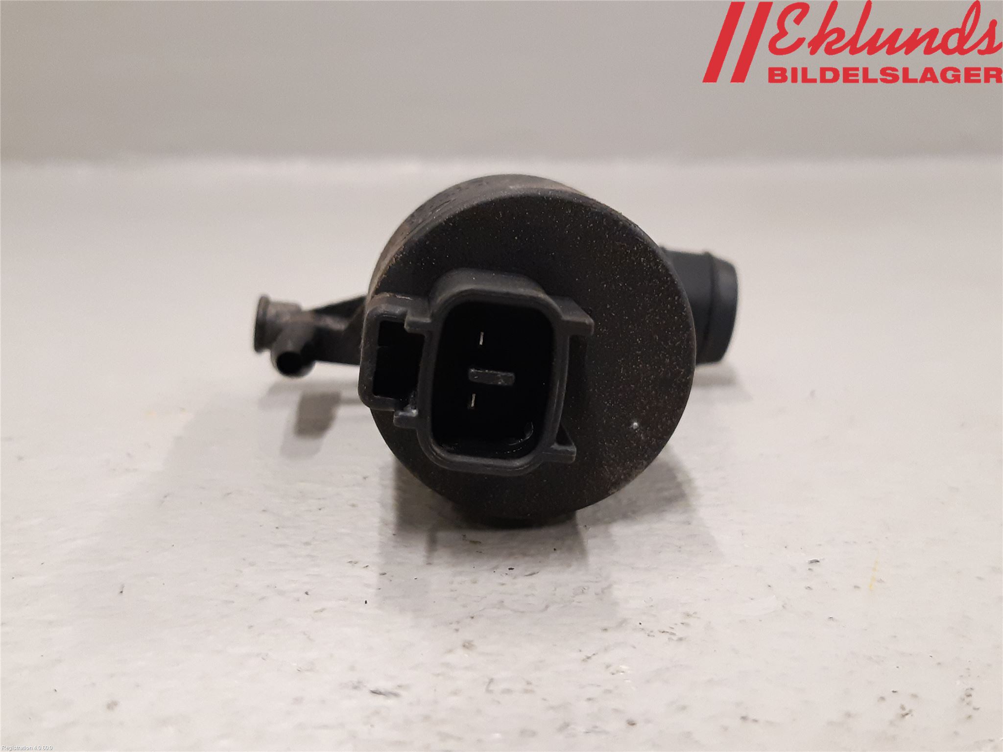 Toyota YARIS XP130 12-14 Spolarpump Baklucka