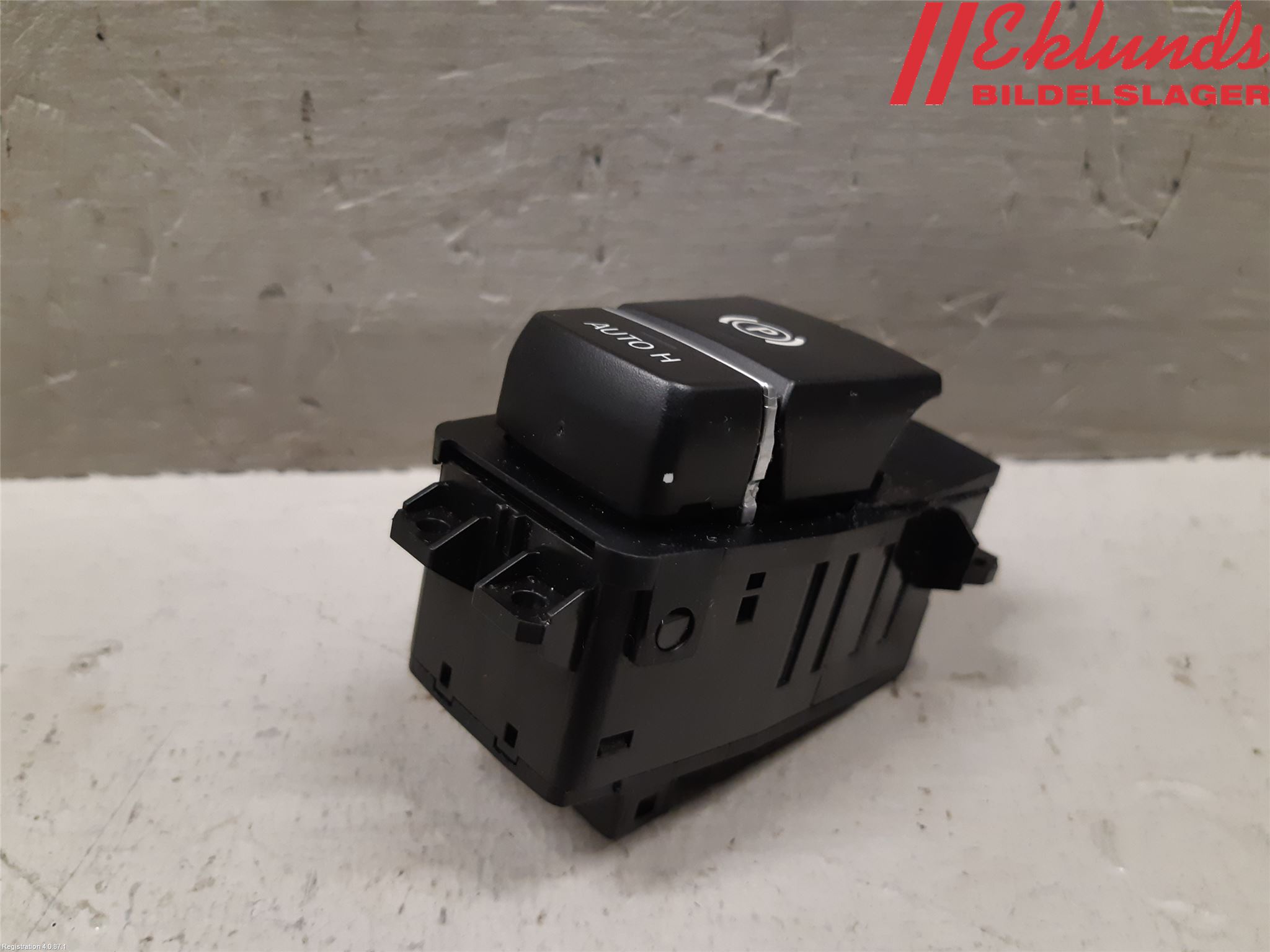 BMW 5 F10/F11/F18 09-17 Strömställare Parkeringsbroms