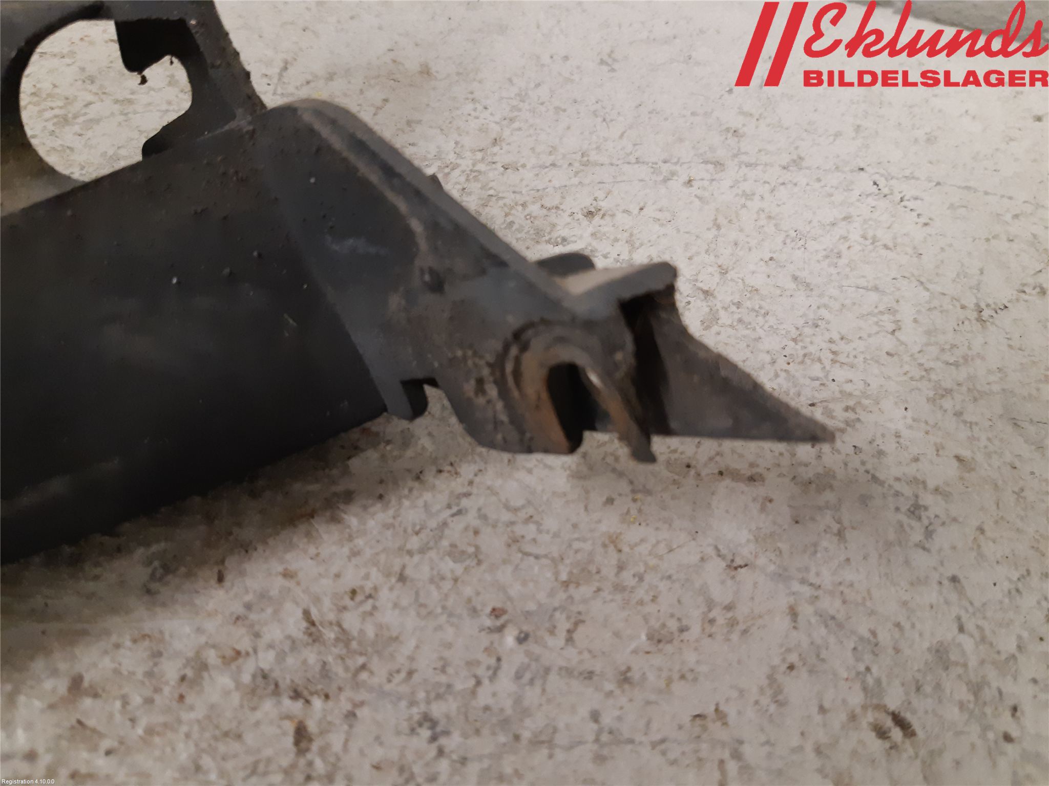 BMW 1 E87/81 5D/3D 03-11 Strålkastarsarg Höger