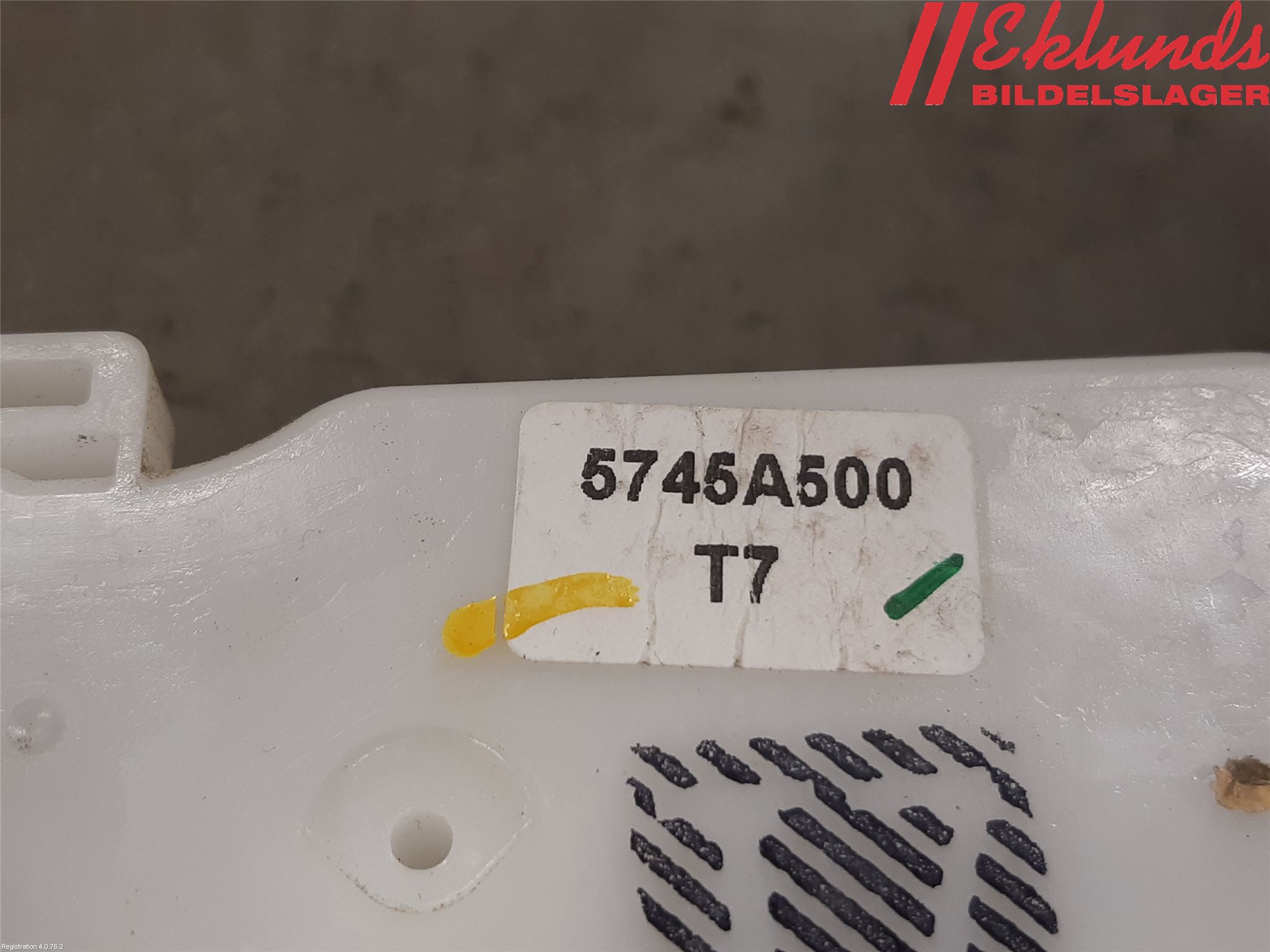 Mitsubishi L200 16-23 Låskista-Dörrlås