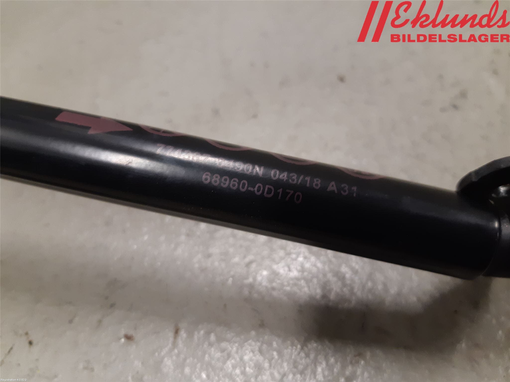 Toyota YARIS XP130 15-20 Gasfjäder Baklucka