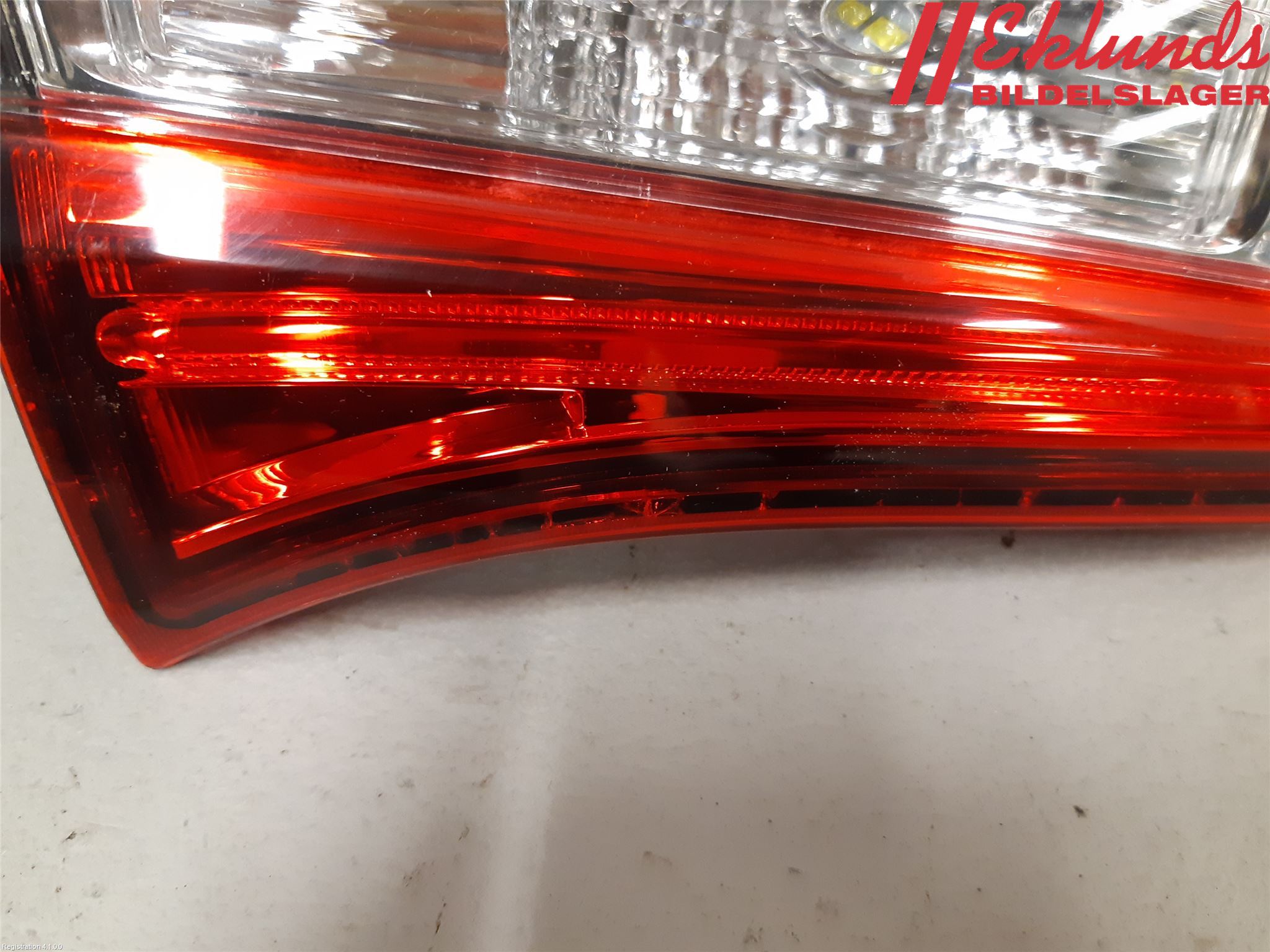 Toyota YARIS XP130 15-20 Bakljus Lucka Vä