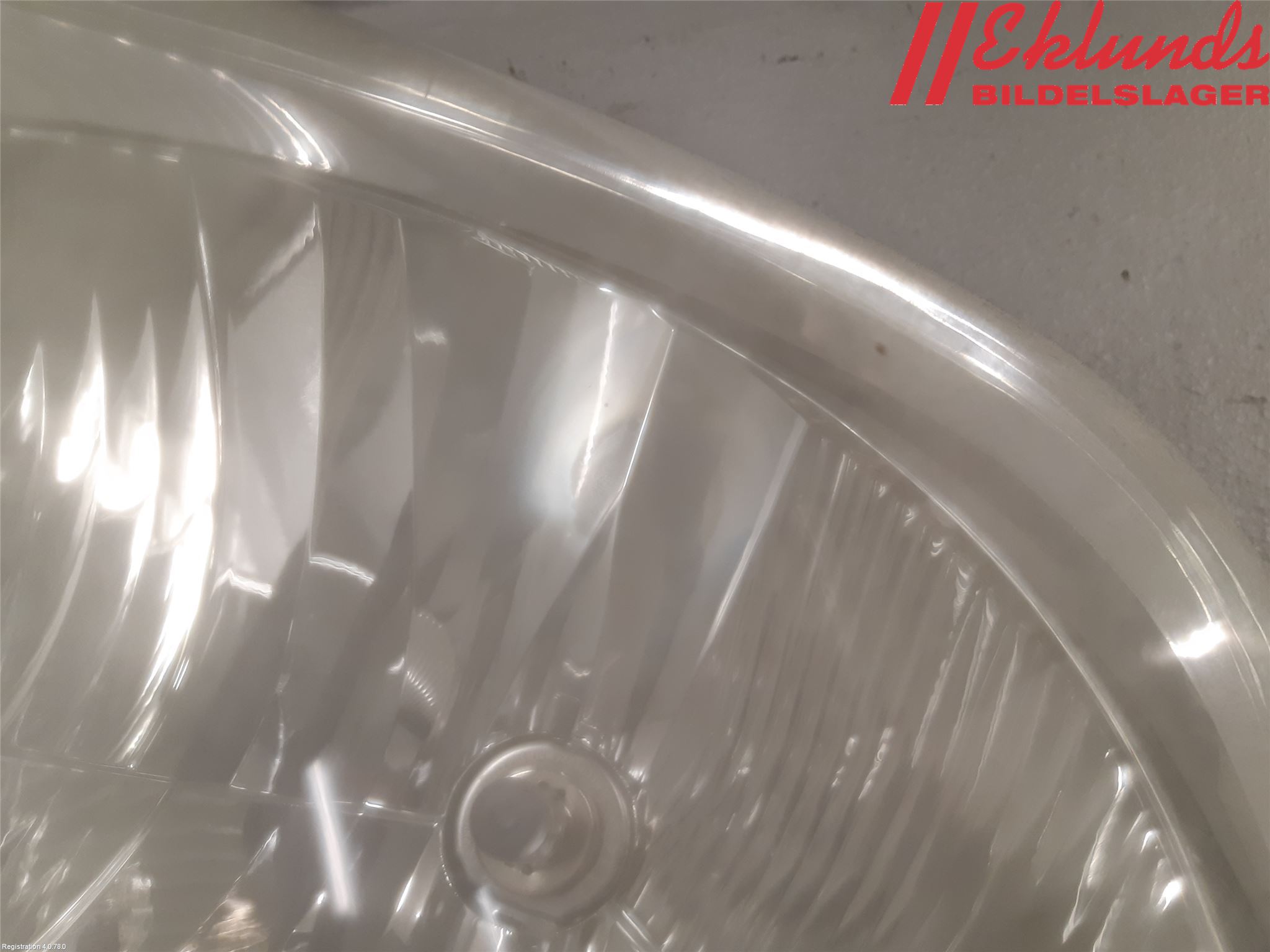 Opel VIVARO 01-14 Strålkastare Vänster