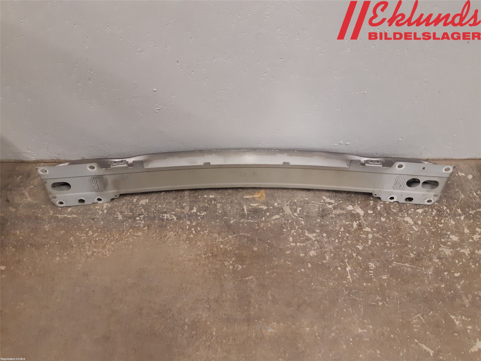 Volvo V70 08-13 Stötfångarbalk Fram