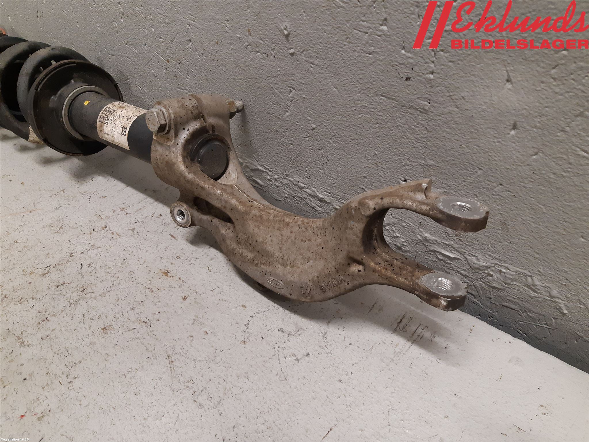 Audi A6 F2/C8 19- Fjäderben Fram Vänster