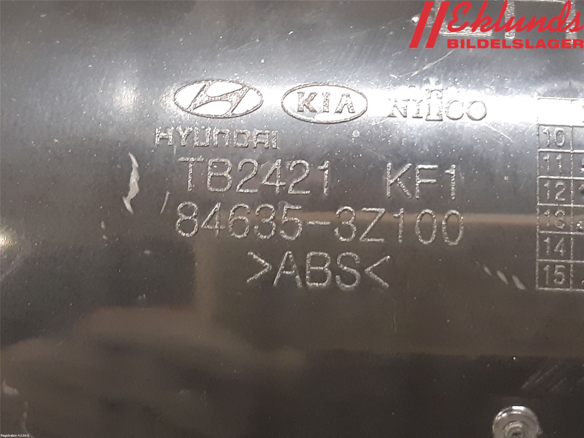 Hyundai i40 16-18 Instrumentbräda Förvaringsfack