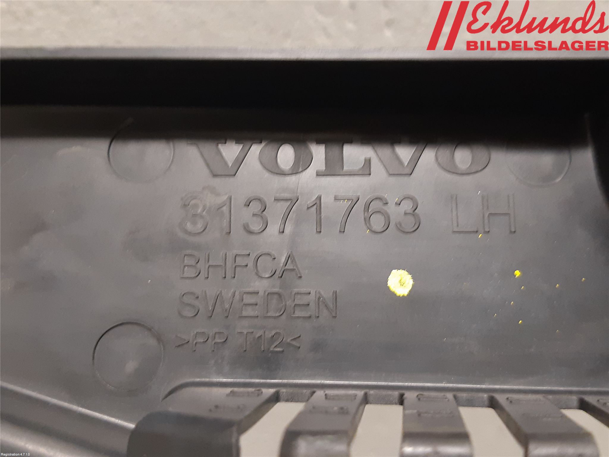 Volvo XC90/RECHARGE 16- Täckplast Front