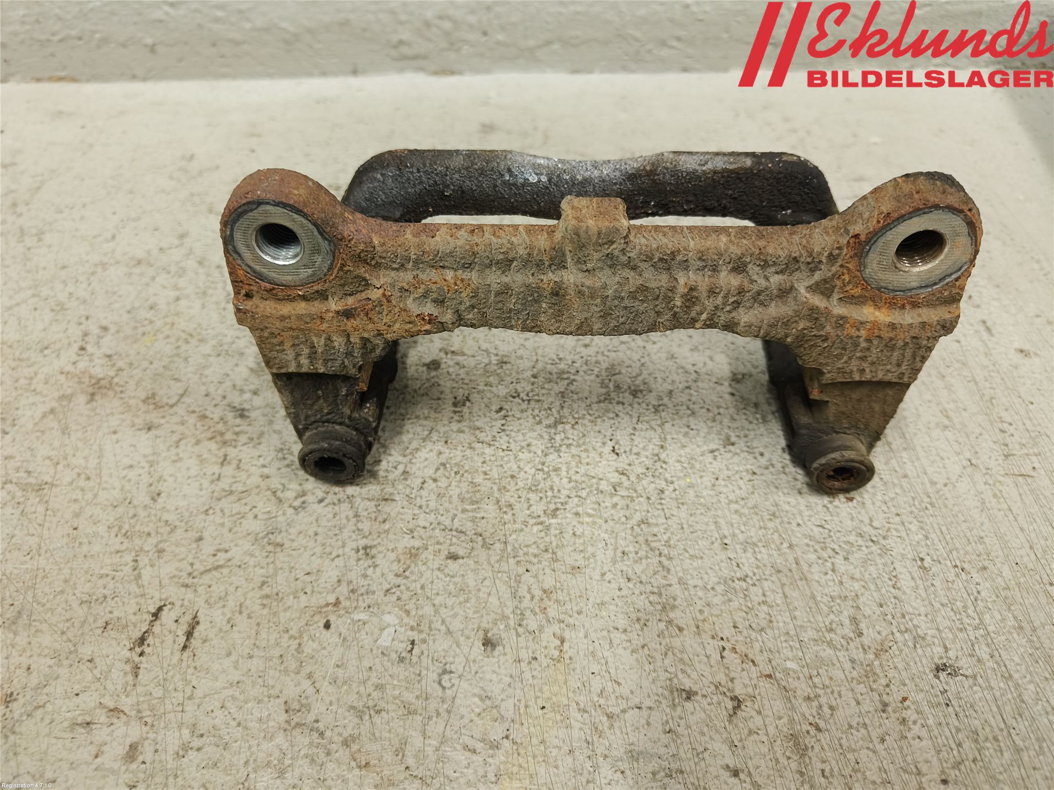 Mitsubishi OUTLANDER 13-21 Bromsokshållare