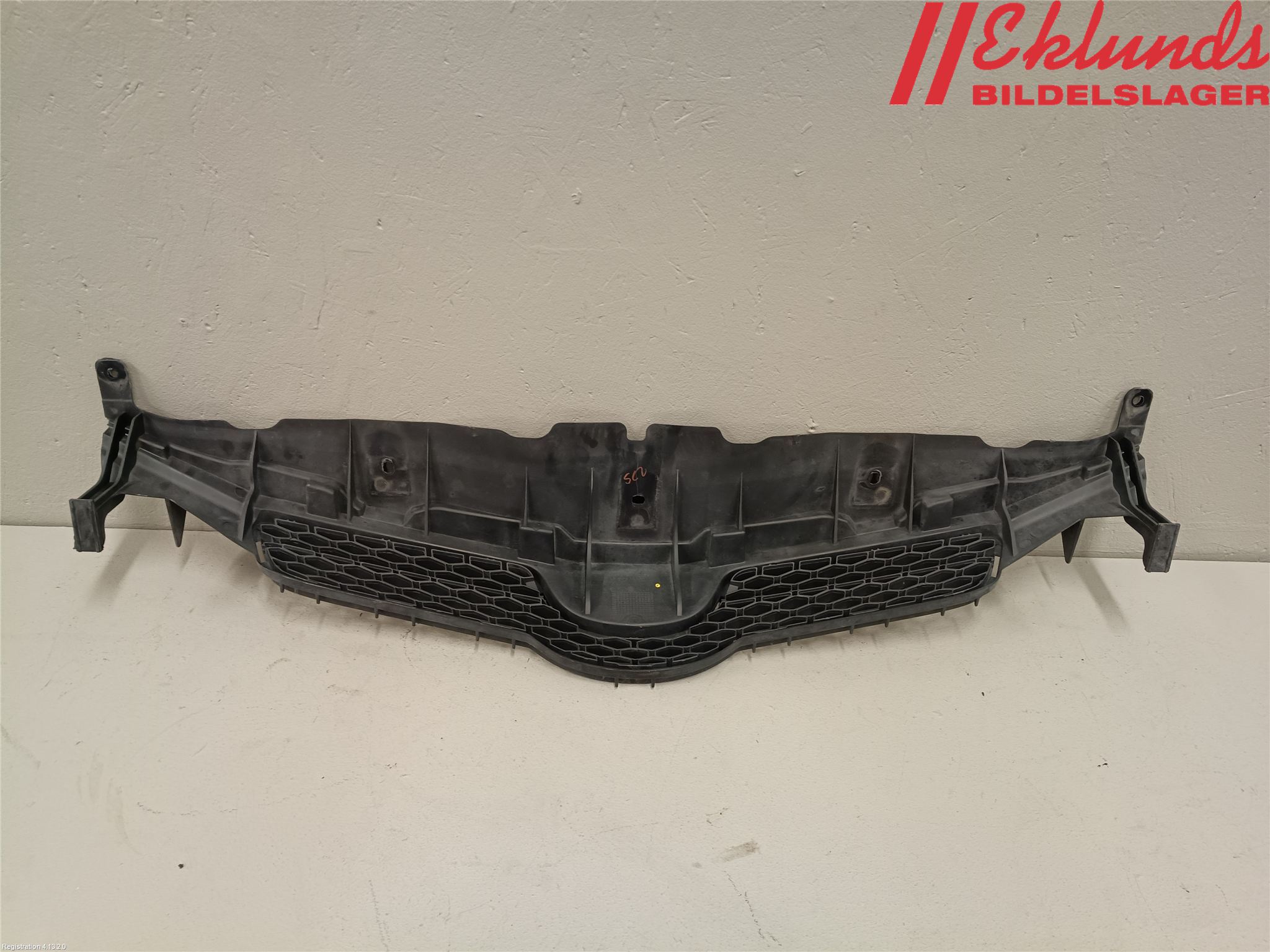 Toyota AURIS 10-12 Grill Komp