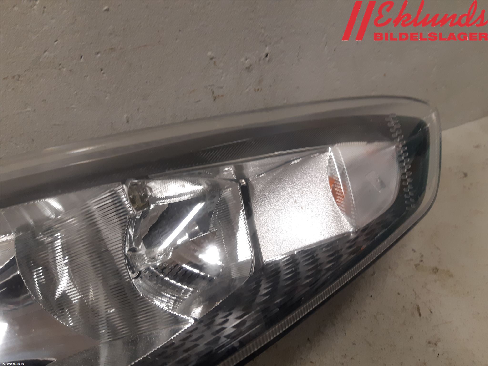 Ford FOCUS 15-18 Strålkastare Höger