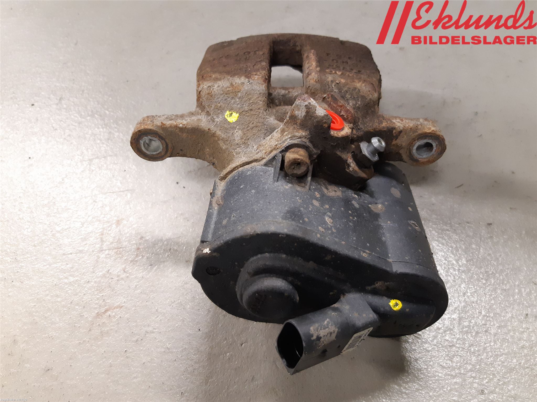 Volkswagen VW PASSAT 11-14 Bromsok Bak Höger