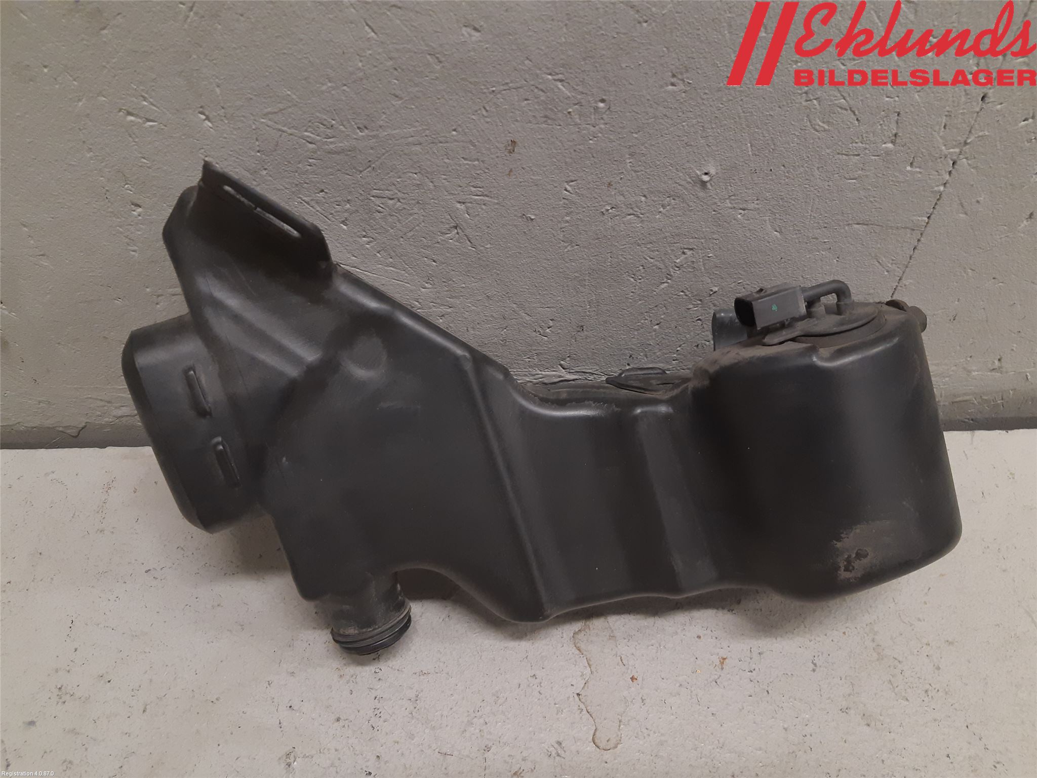 Mercedes-Benz MB C-KLASS (W205) 14-21 Spolartank Vindruta
