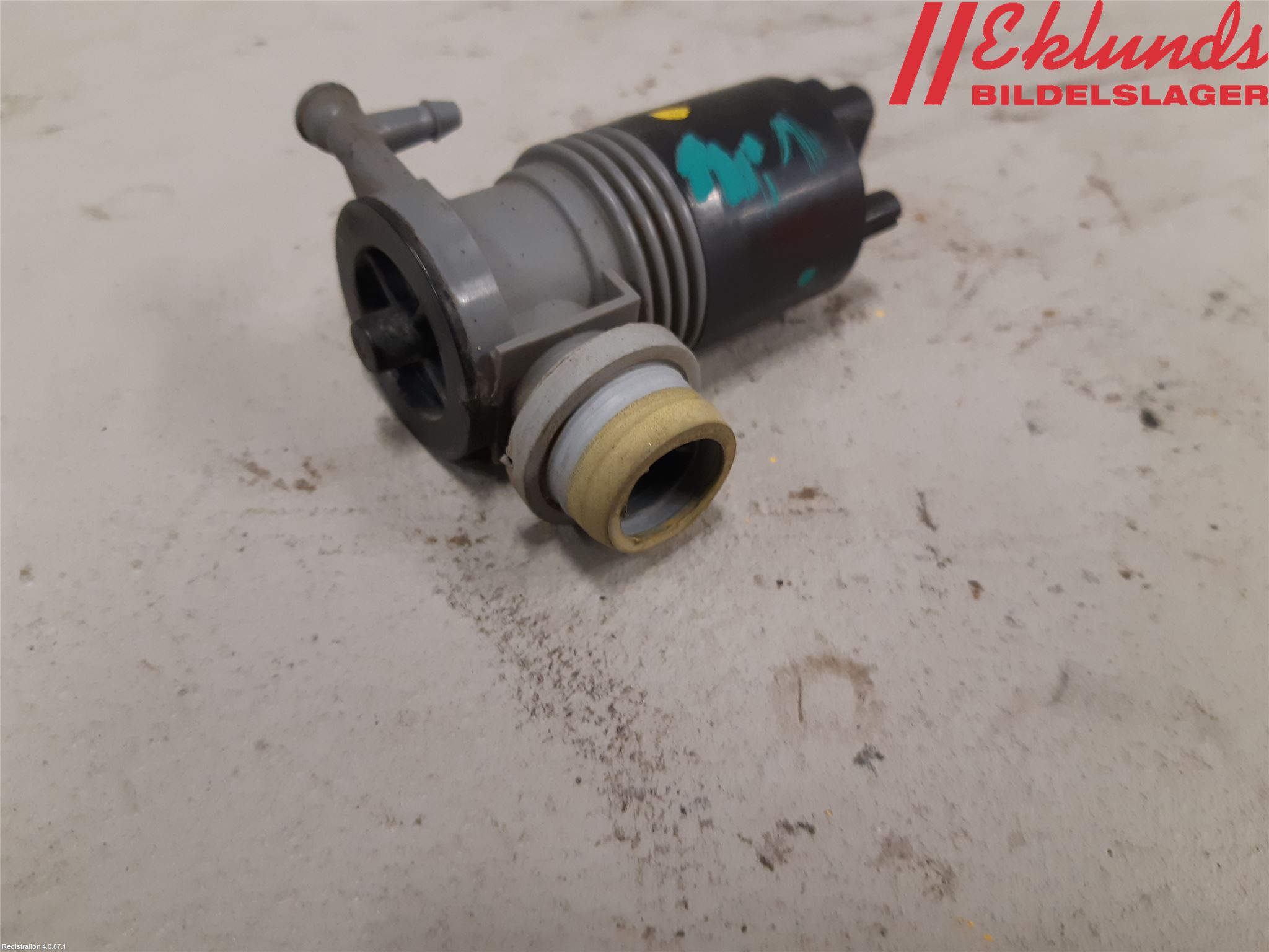 Renault TRAFIC/E-TECH 15- Spolarpump Vindruta