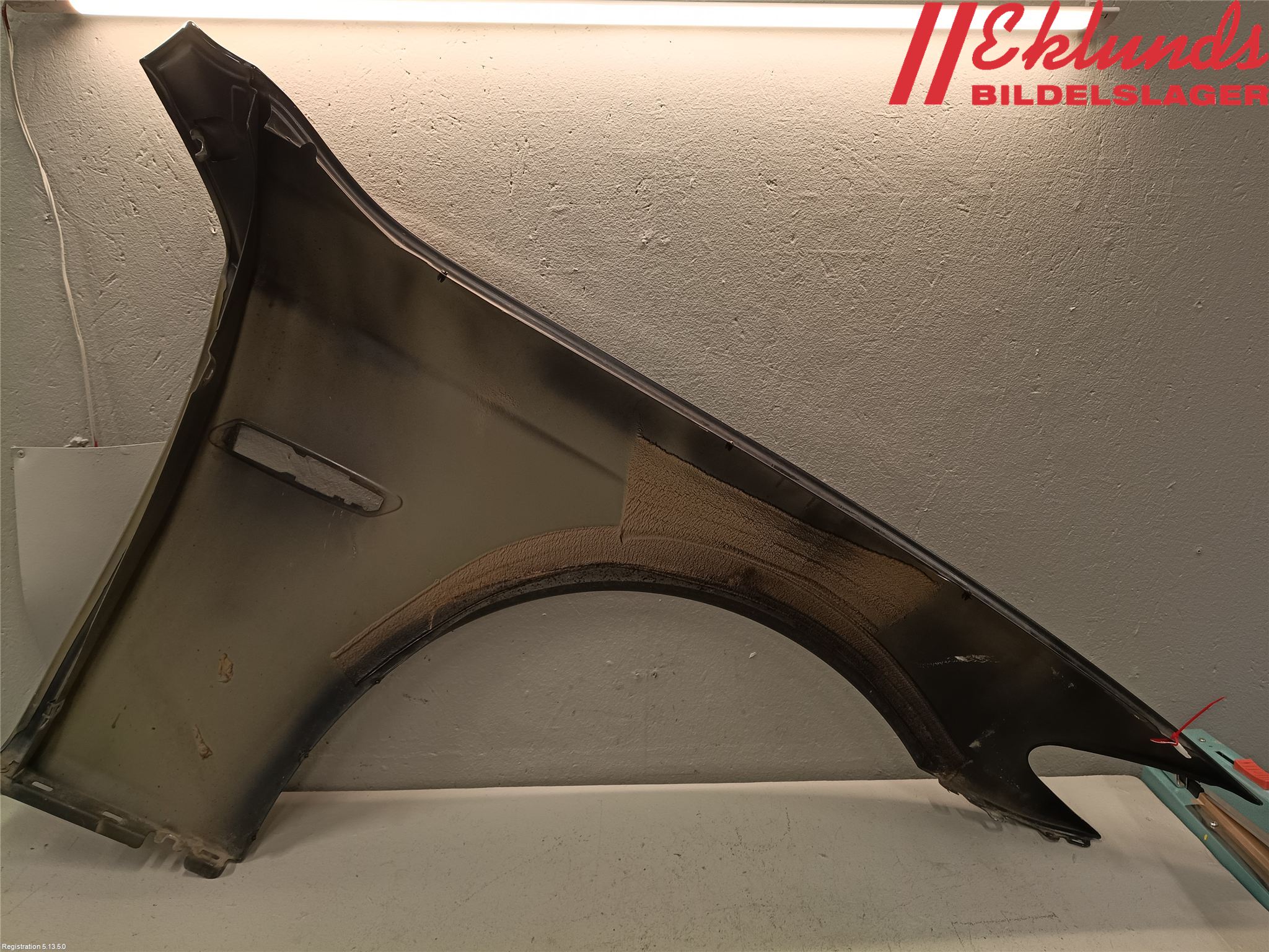 BMW 5 F10/F11/F18 09-17 Skärm Fram Vänster