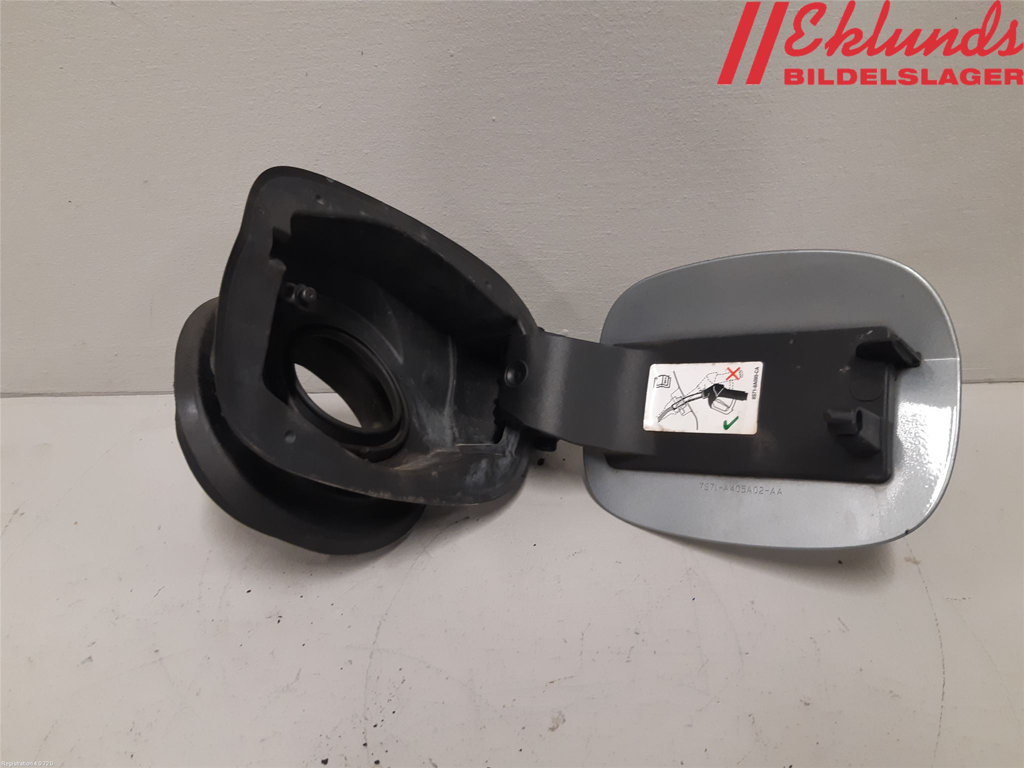 Ford MONDEO 07-15 Tanklucka