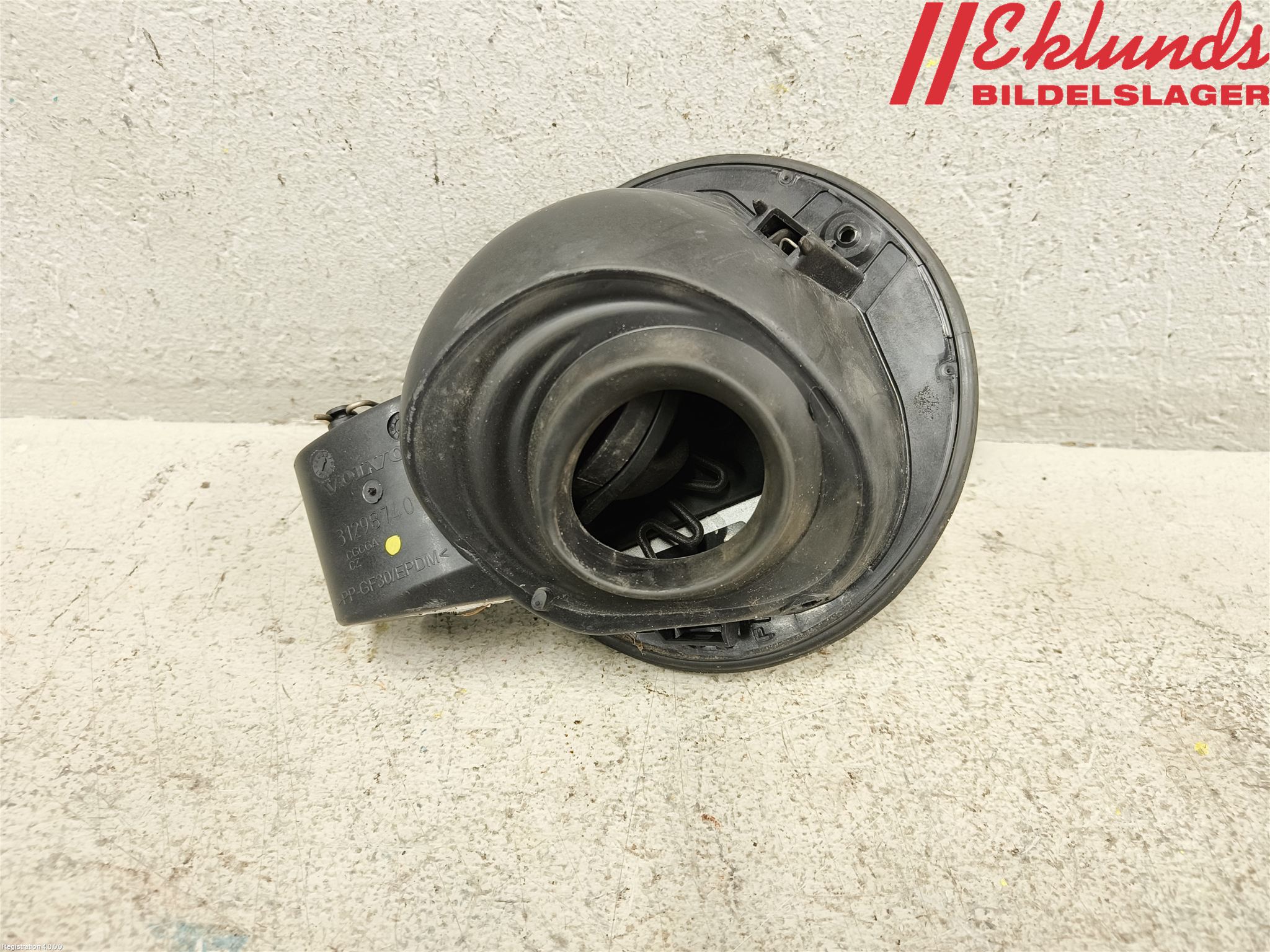 Volvo XC60 14-17 Tanklucka