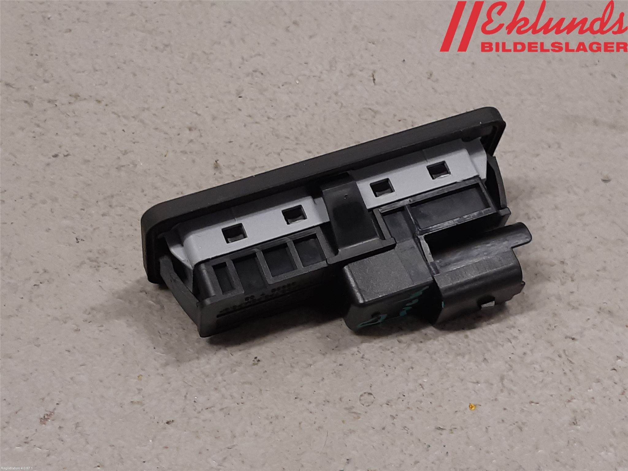 Peugeot 3008 17-24 Bakluckehandtag