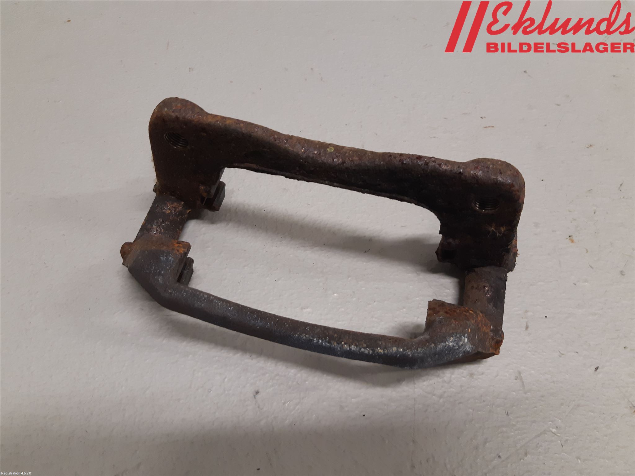 Toyota AURIS 13-19 Bromsokshållare