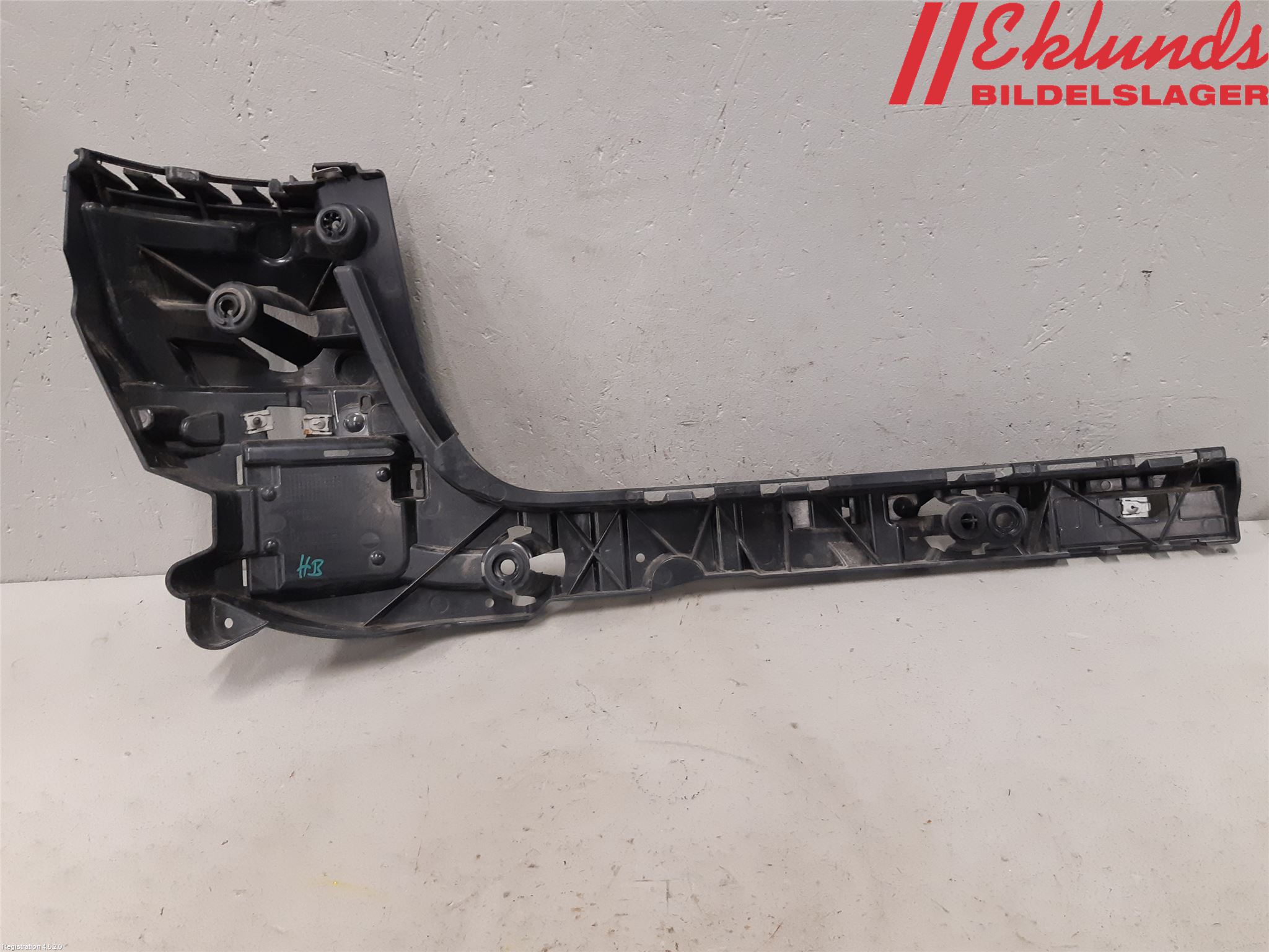 BMW X3 F25 10-17 Stötfångarfäste Bak Hö