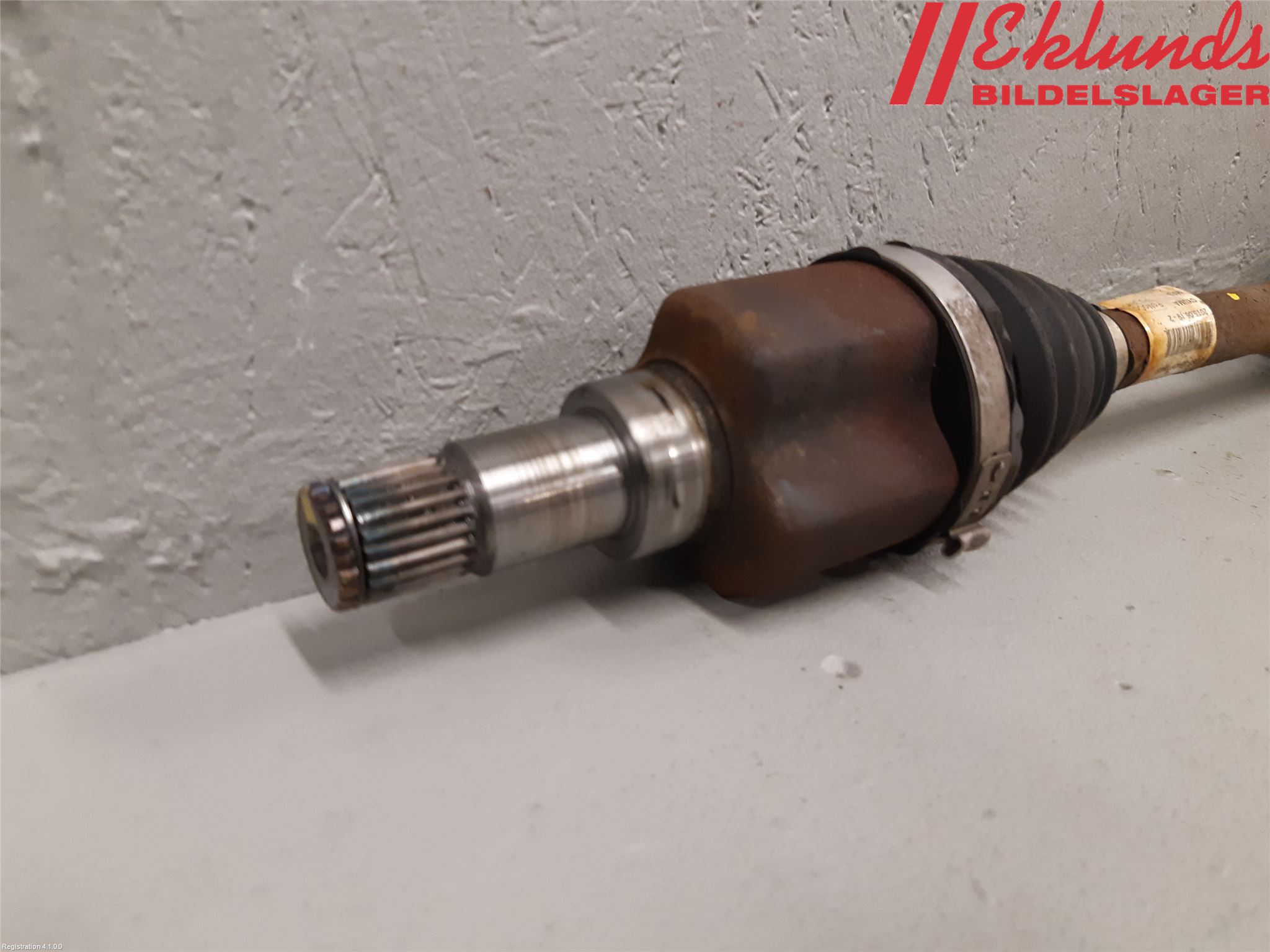 Ford FIESTA 13-17 Drivaxel Fram Vänster
