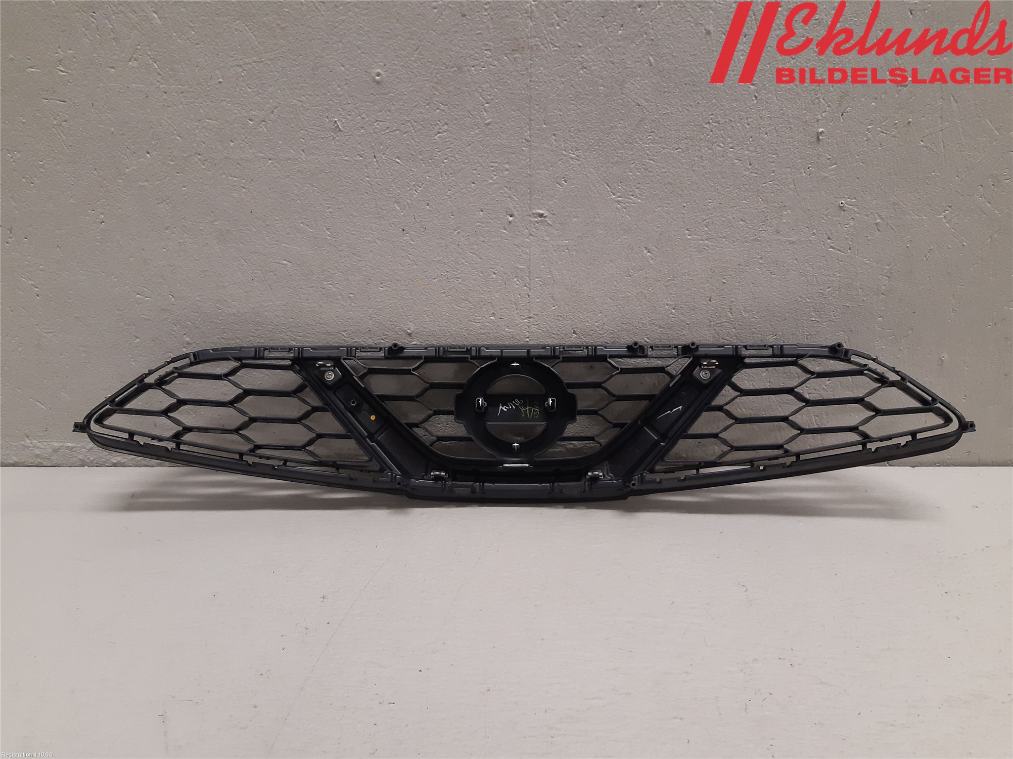 Nissan MICRA 11-16 Grill Komp