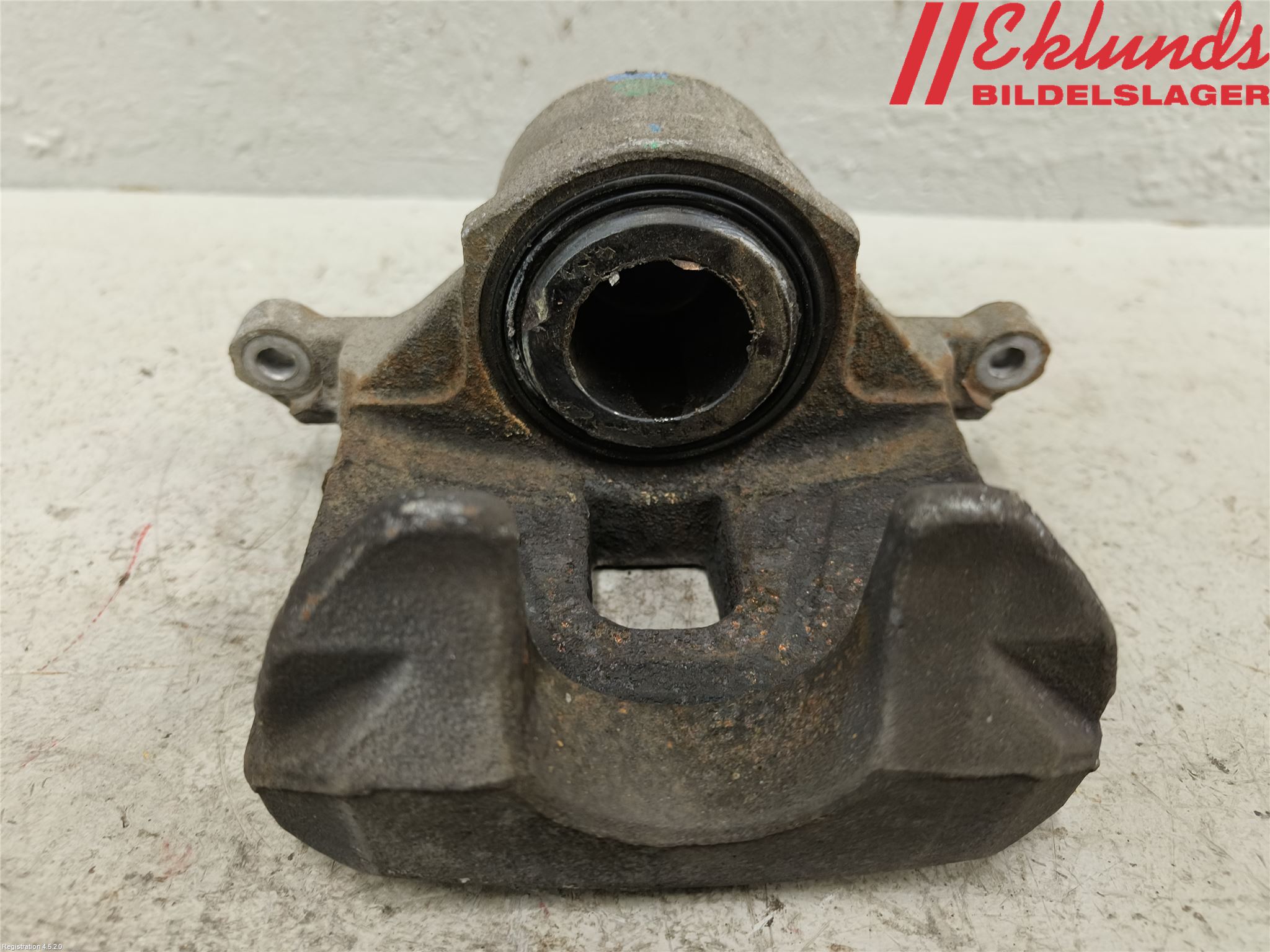 Opel INSIGNIA 17- Bromsok Fram Höger