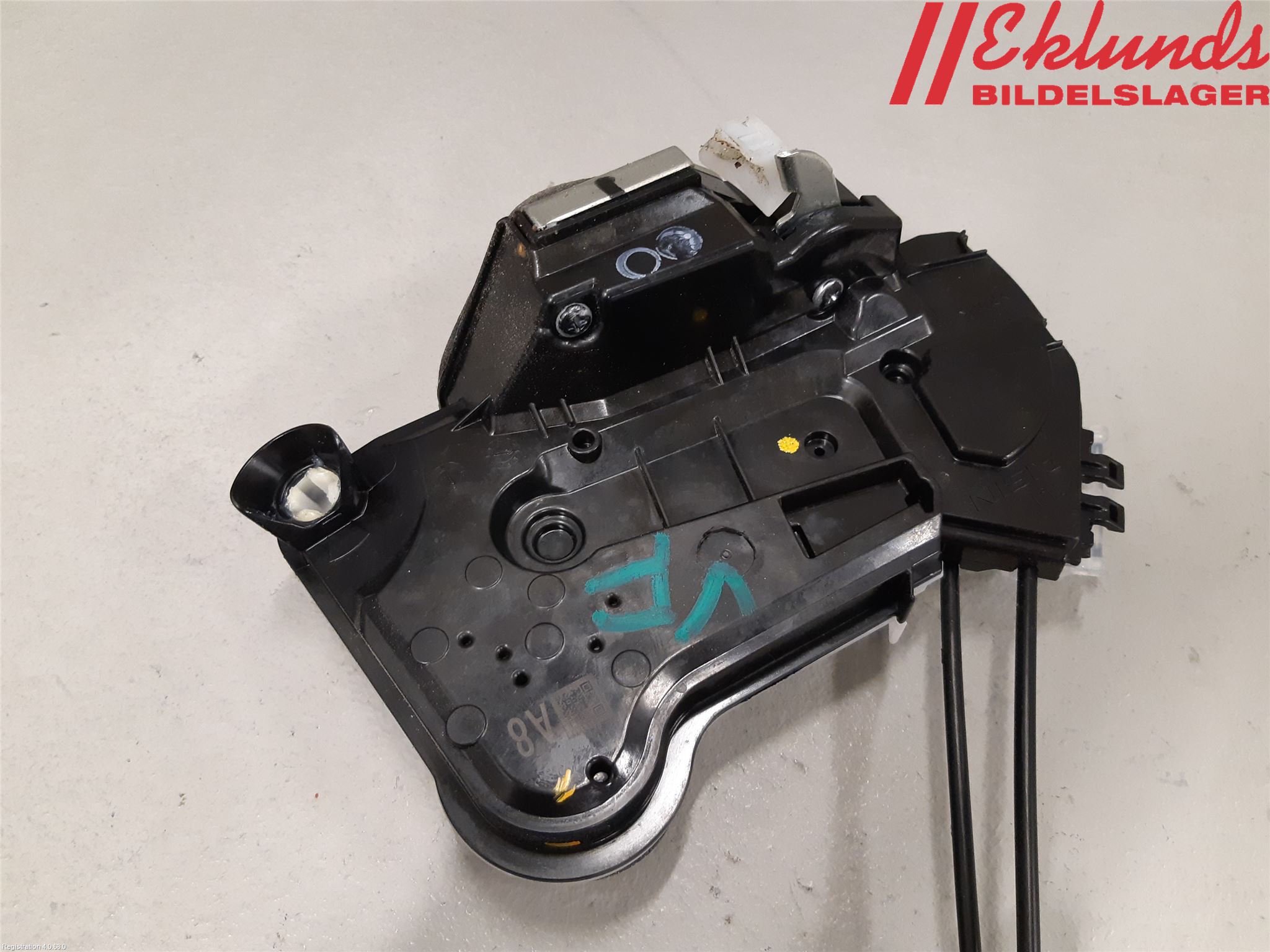 Toyota COROLLA 19- Låskista-Dörrlås