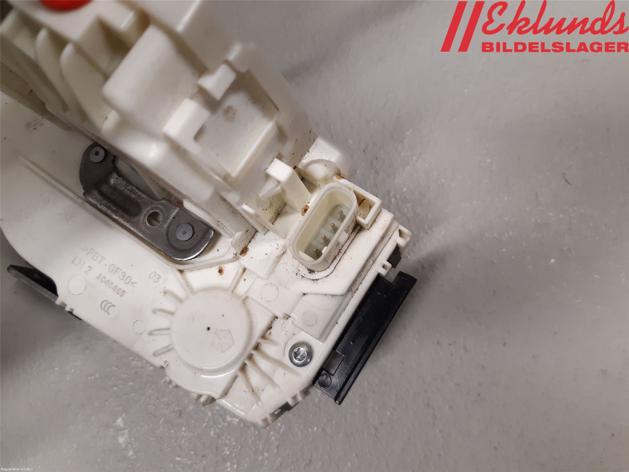 Fiat 500X 15- Låskista-Dörrlås