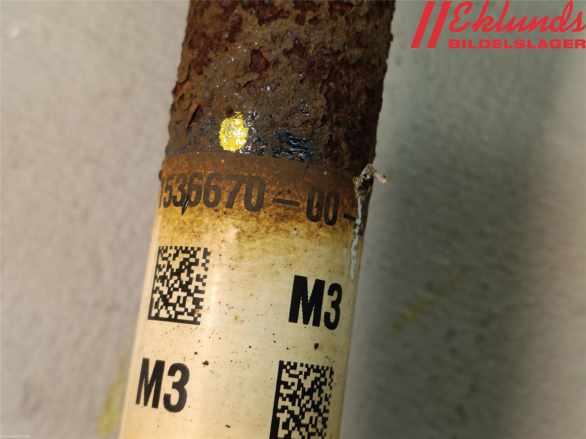 Tesla MODEL 3 17- Drivaxel Fram Höger