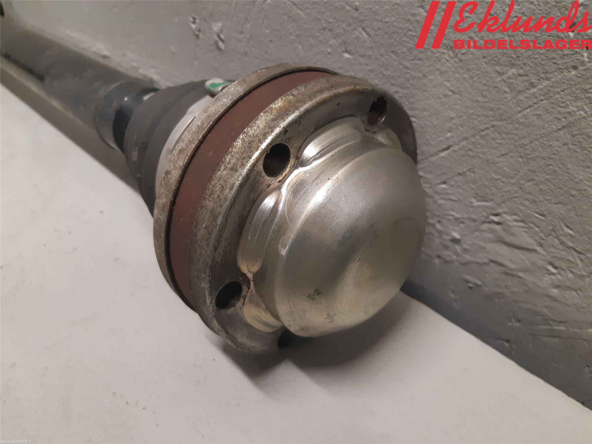Volkswagen VW PASSAT 11-14 Drivaxel Fram Höger