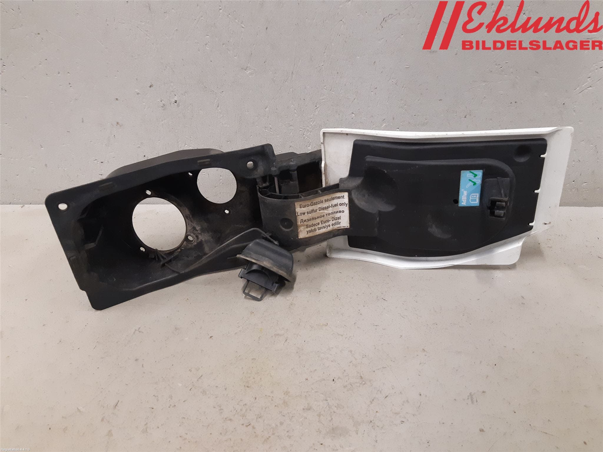 Opel VIVARO 15-19 Tanklucka