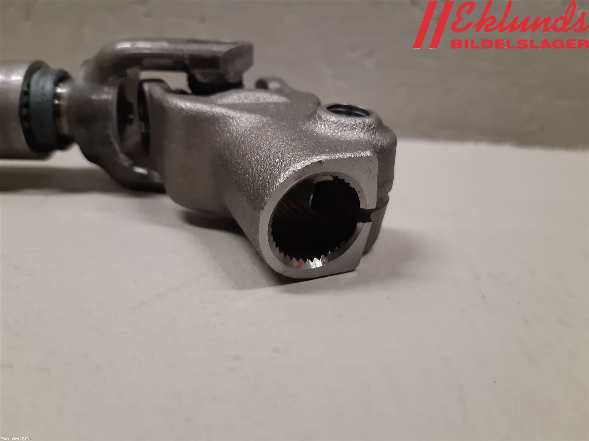 Toyota YARIS XP21 20- Rattaxelknut