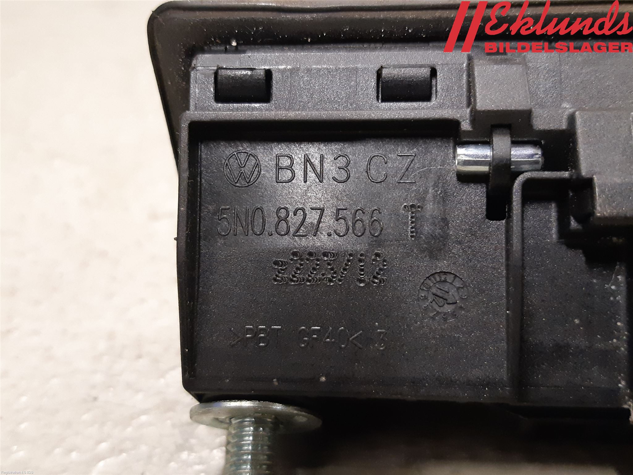 Volkswagen VW PASSAT 11-14 Bakluckehandtag