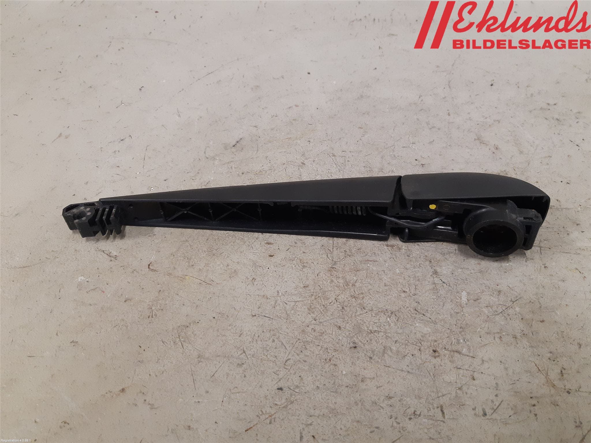 Toyota COROLLA 19- Torkararm-Bakruta