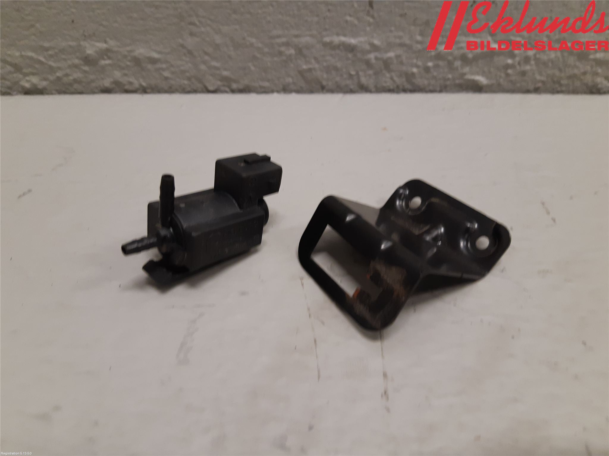 BMW 5 F10/F11/F18 09-17 Vakuumventil