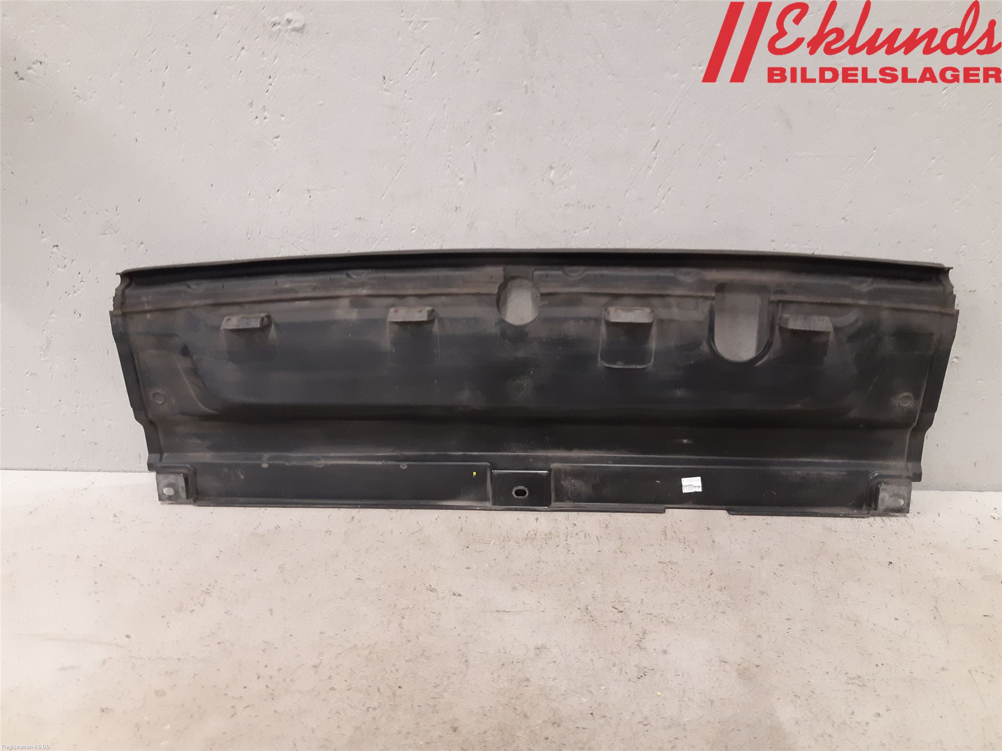 Volvo V90 CROSS COUNTRY 17->> Täckplast Front