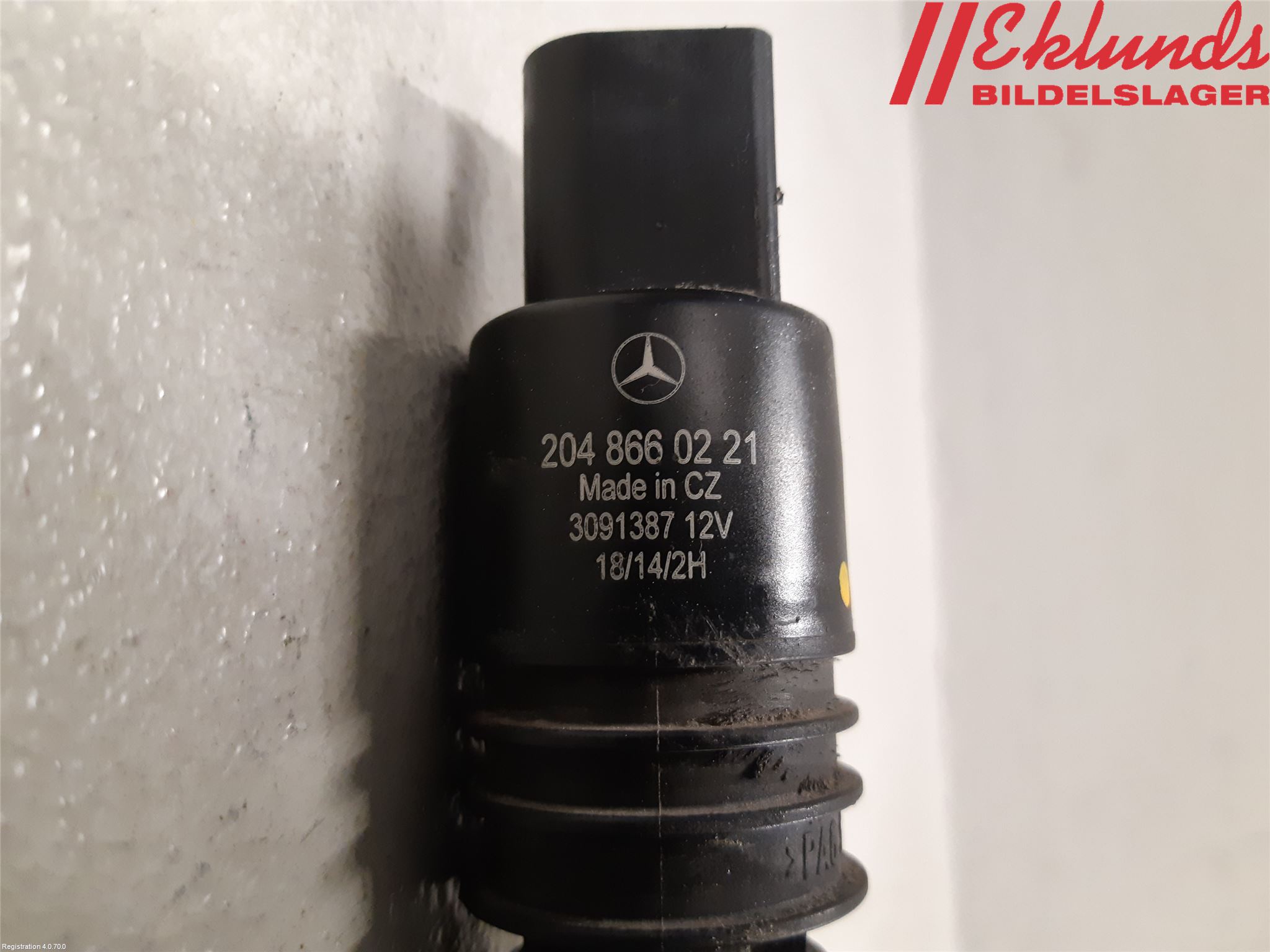 Mercedes-Benz MB E-KLASS (W212) 09-16 Spolarpump Vindruta
